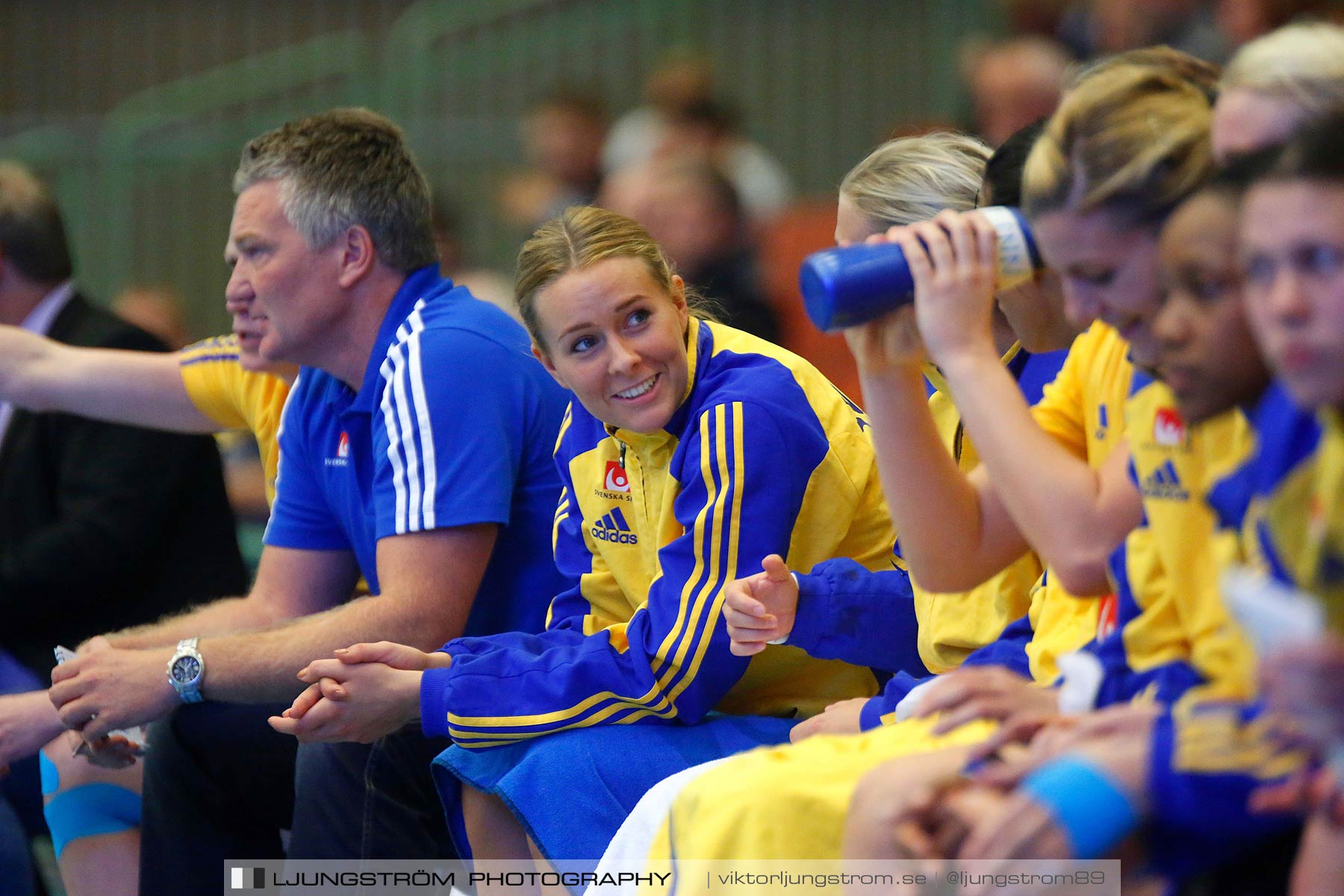 Landskamp Sverige-Island 32-24,dam,Arena Skövde,Skövde,Sverige,Handboll,,2014,150825