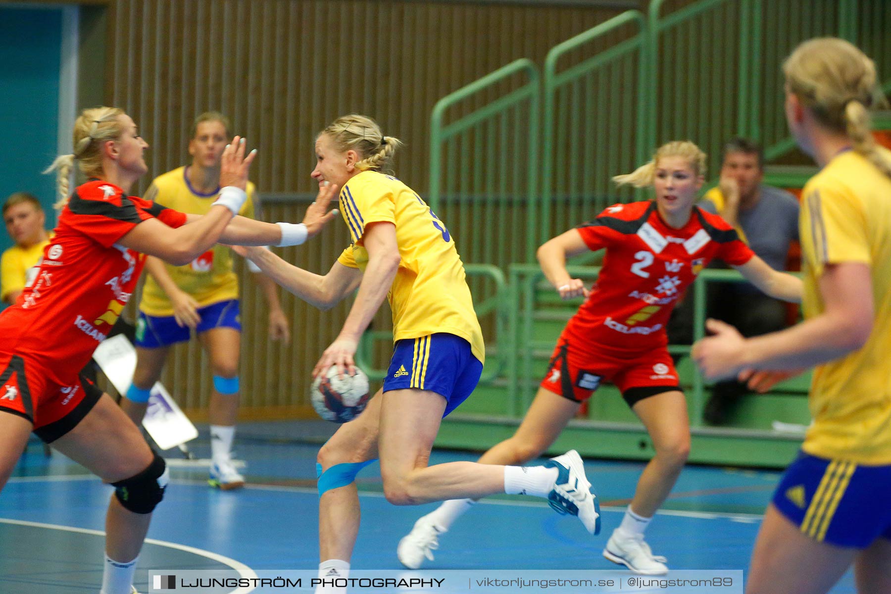 Landskamp Sverige-Island 32-24,dam,Arena Skövde,Skövde,Sverige,Handboll,,2014,151007