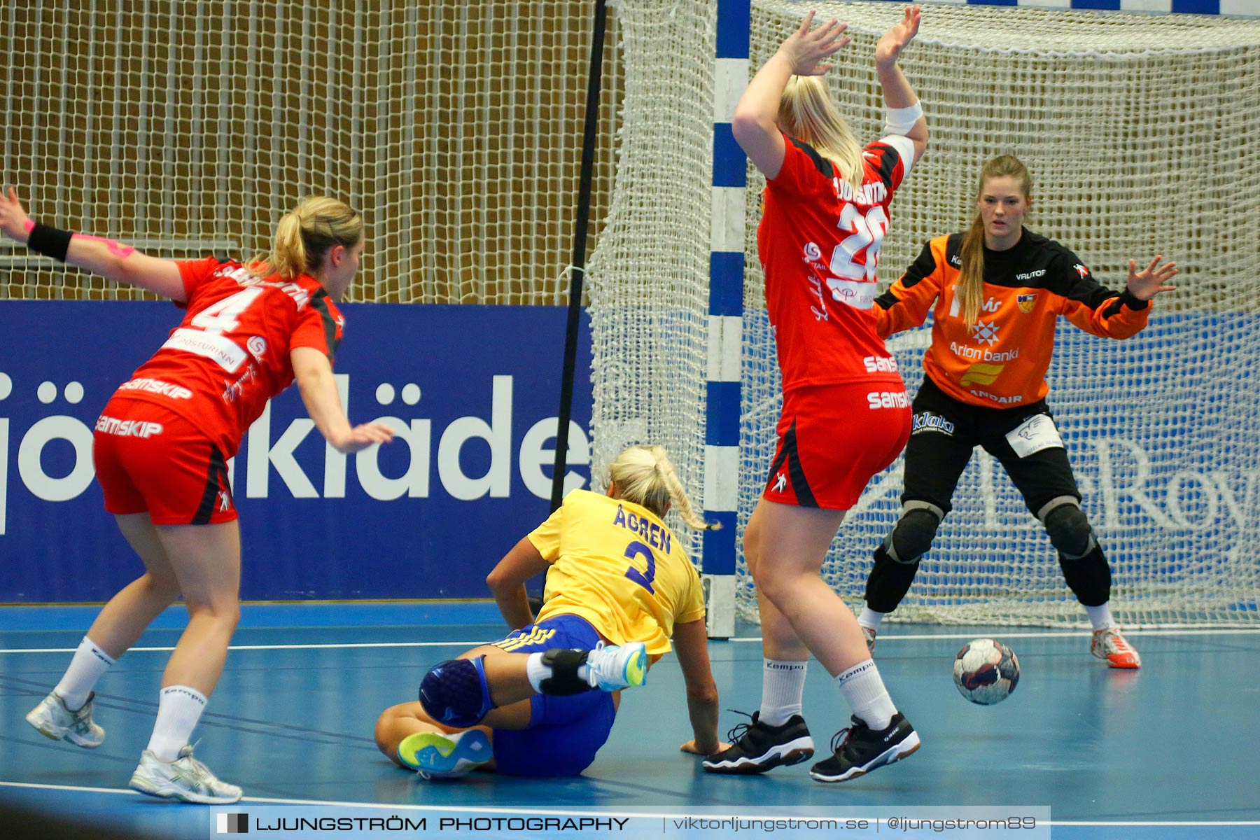 Landskamp Sverige-Island 32-24,dam,Arena Skövde,Skövde,Sverige,Handboll,,2014,151014