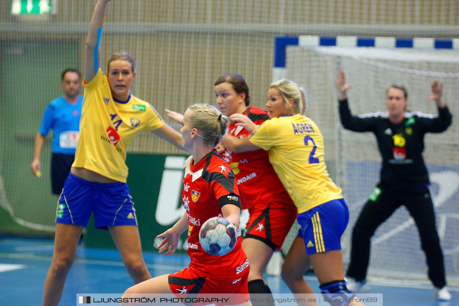 Landskamp Sverige-Island 32-24,dam,Arena Skövde,Skövde,Sverige,Handboll,,2014,151030