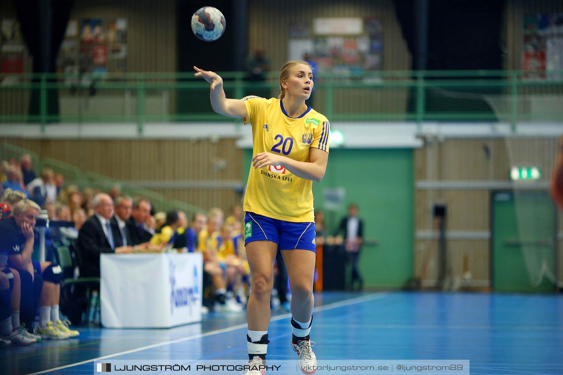 Landskamp Sverige-Island 32-24,dam,Arena Skövde,Skövde,Sverige,Handboll,,2014,151111