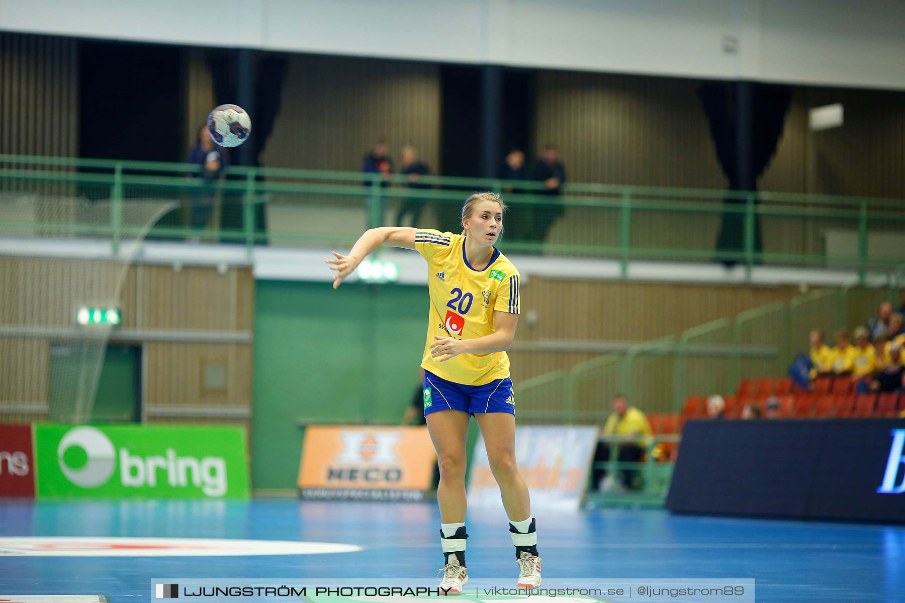 Landskamp Sverige-Island 32-24,dam,Arena Skövde,Skövde,Sverige,Handboll,,2014,151128