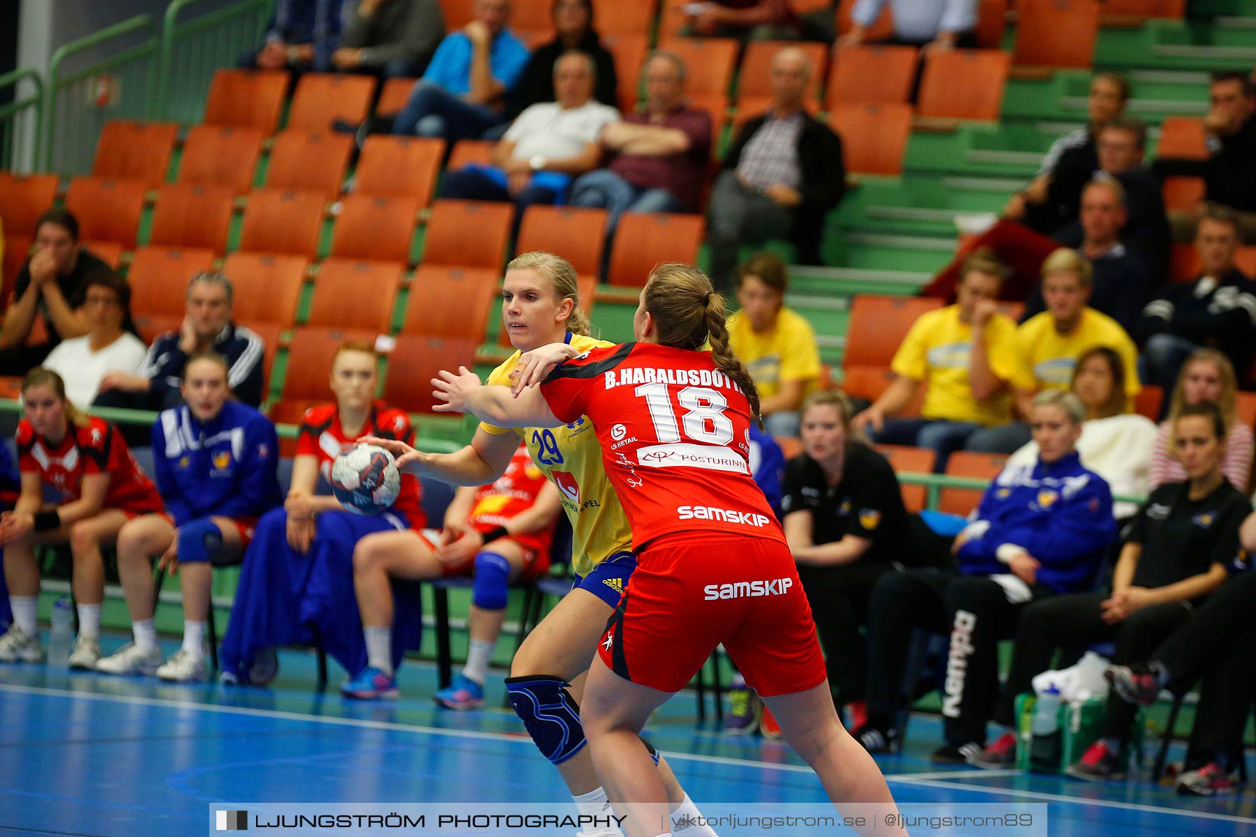 Landskamp Sverige-Island 32-24,dam,Arena Skövde,Skövde,Sverige,Handboll,,2014,151267