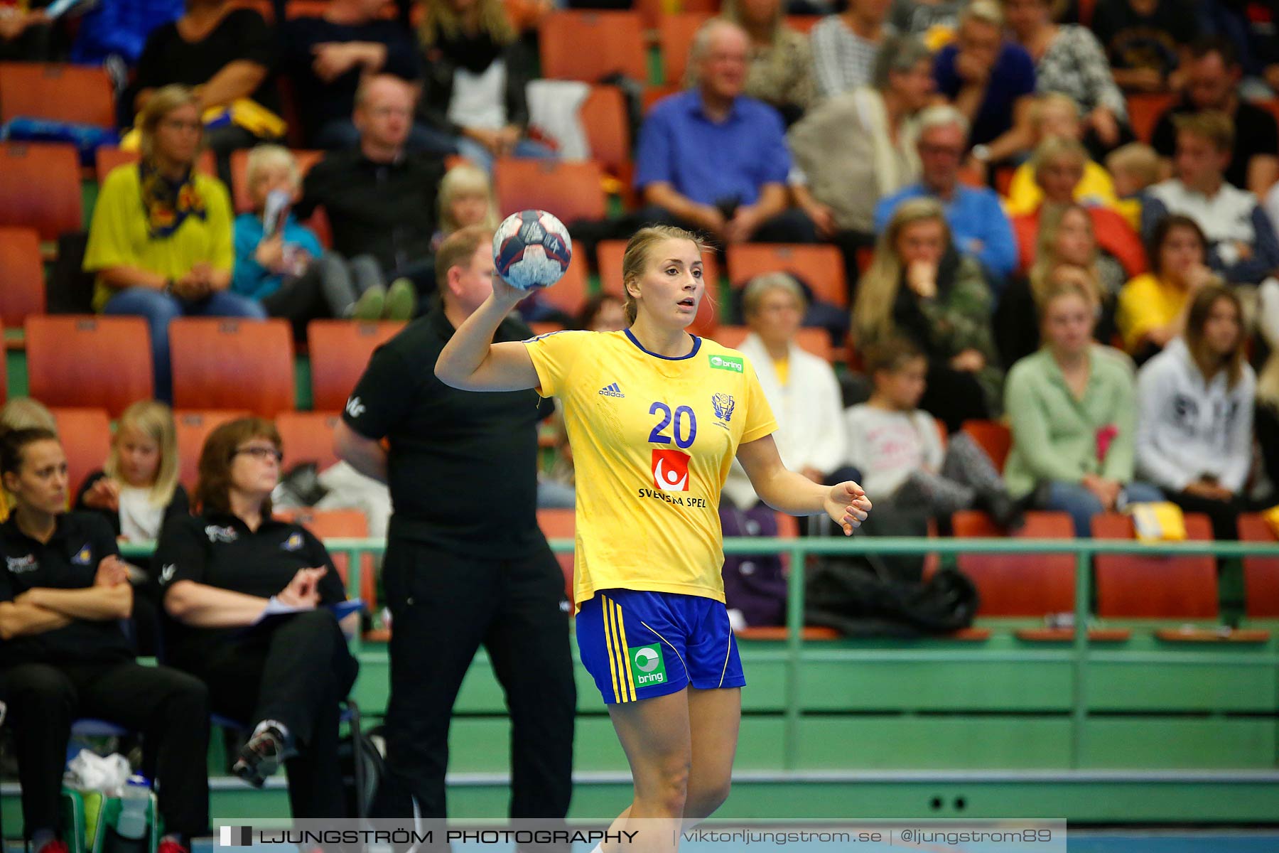 Landskamp Sverige-Island 32-24,dam,Arena Skövde,Skövde,Sverige,Handboll,,2014,151324