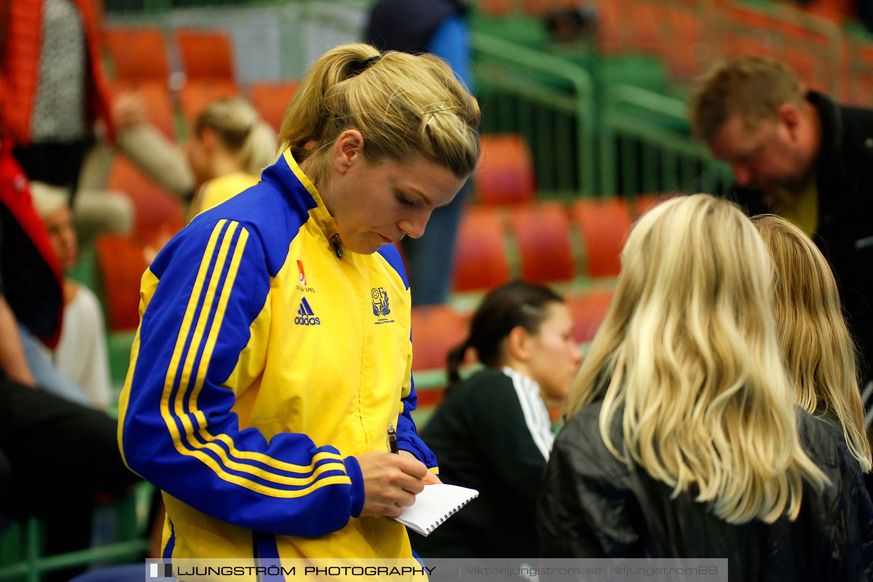 Landskamp Sverige-Island 32-24,dam,Arena Skövde,Skövde,Sverige,Handboll,,2014,151500