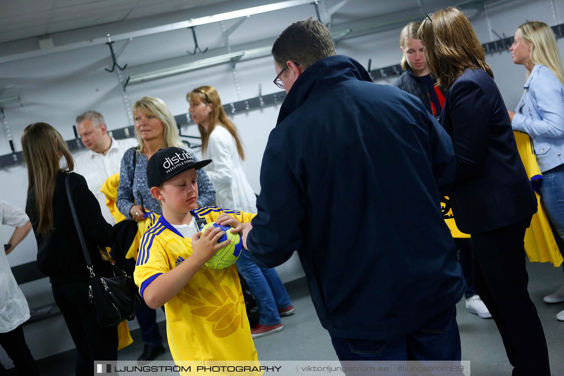 EM-kval Sverige-Slovakien 27-22,herr,Hovet,Stockholm,Sverige,Handboll,,2015,151630