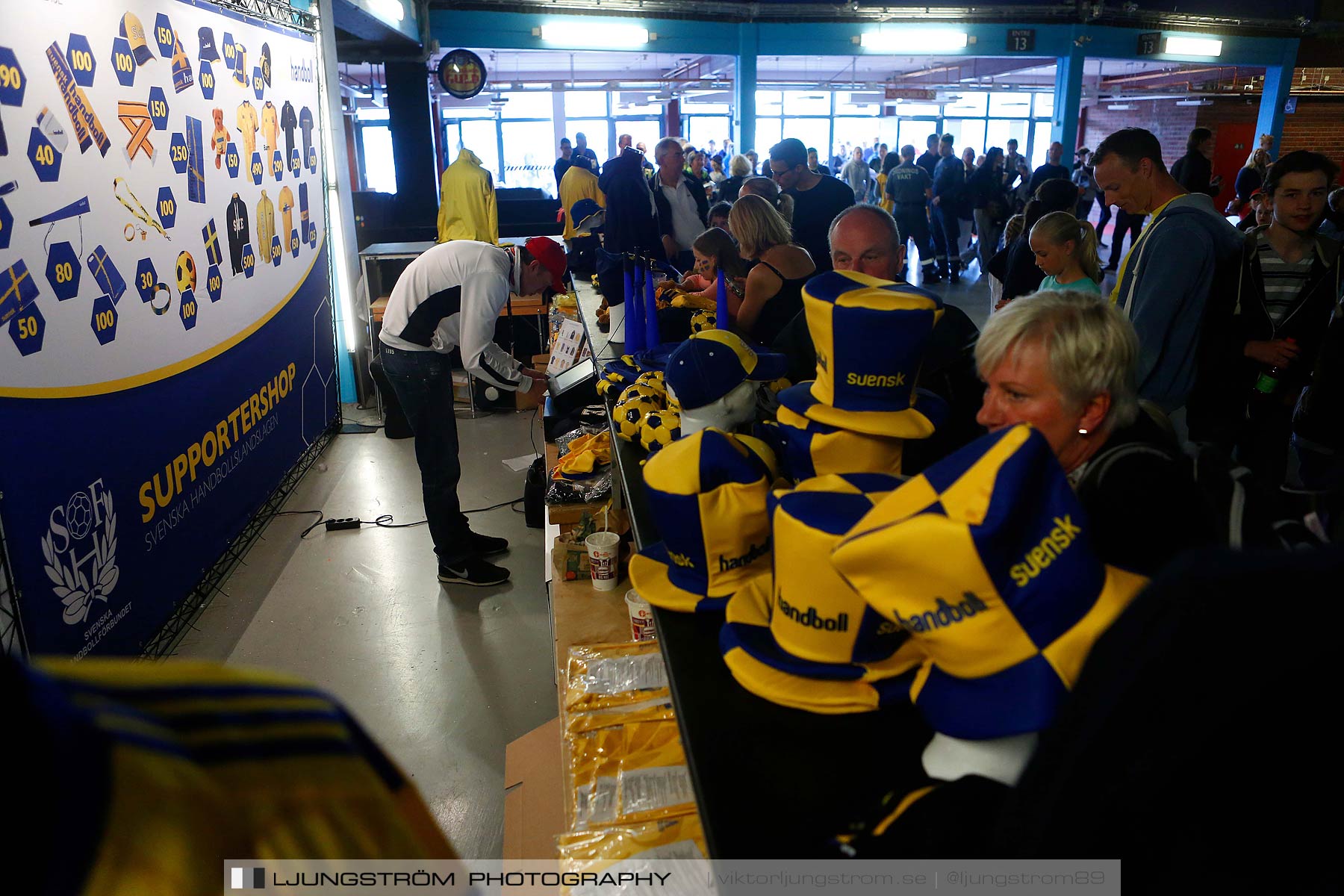 EM-kval Sverige-Slovakien 27-22,herr,Hovet,Stockholm,Sverige,Handboll,,2015,151675