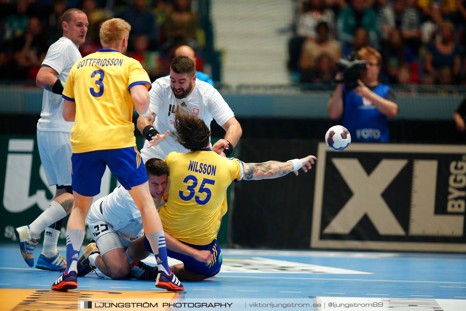 EM-kval Sverige-Slovakien 27-22,herr,Hovet,Stockholm,Sverige,Handboll,,2015,152165