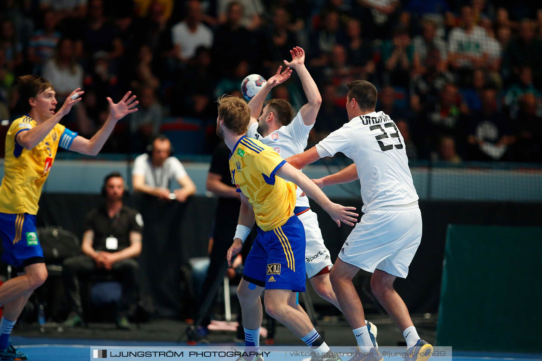 EM-kval Sverige-Slovakien 27-22,herr,Hovet,Stockholm,Sverige,Handboll,,2015,152170