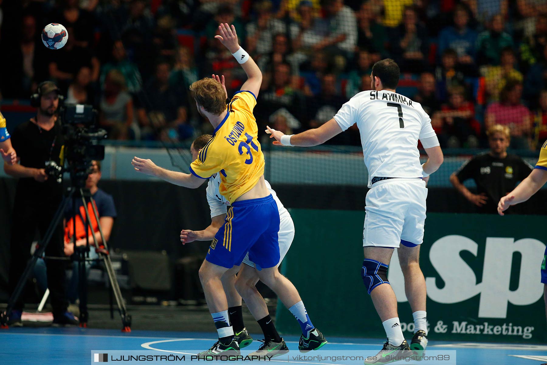 EM-kval Sverige-Slovakien 27-22,herr,Hovet,Stockholm,Sverige,Handboll,,2015,152336