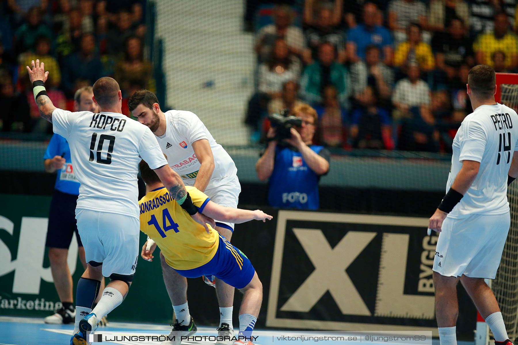 EM-kval Sverige-Slovakien 27-22,herr,Hovet,Stockholm,Sverige,Handboll,,2015,152358