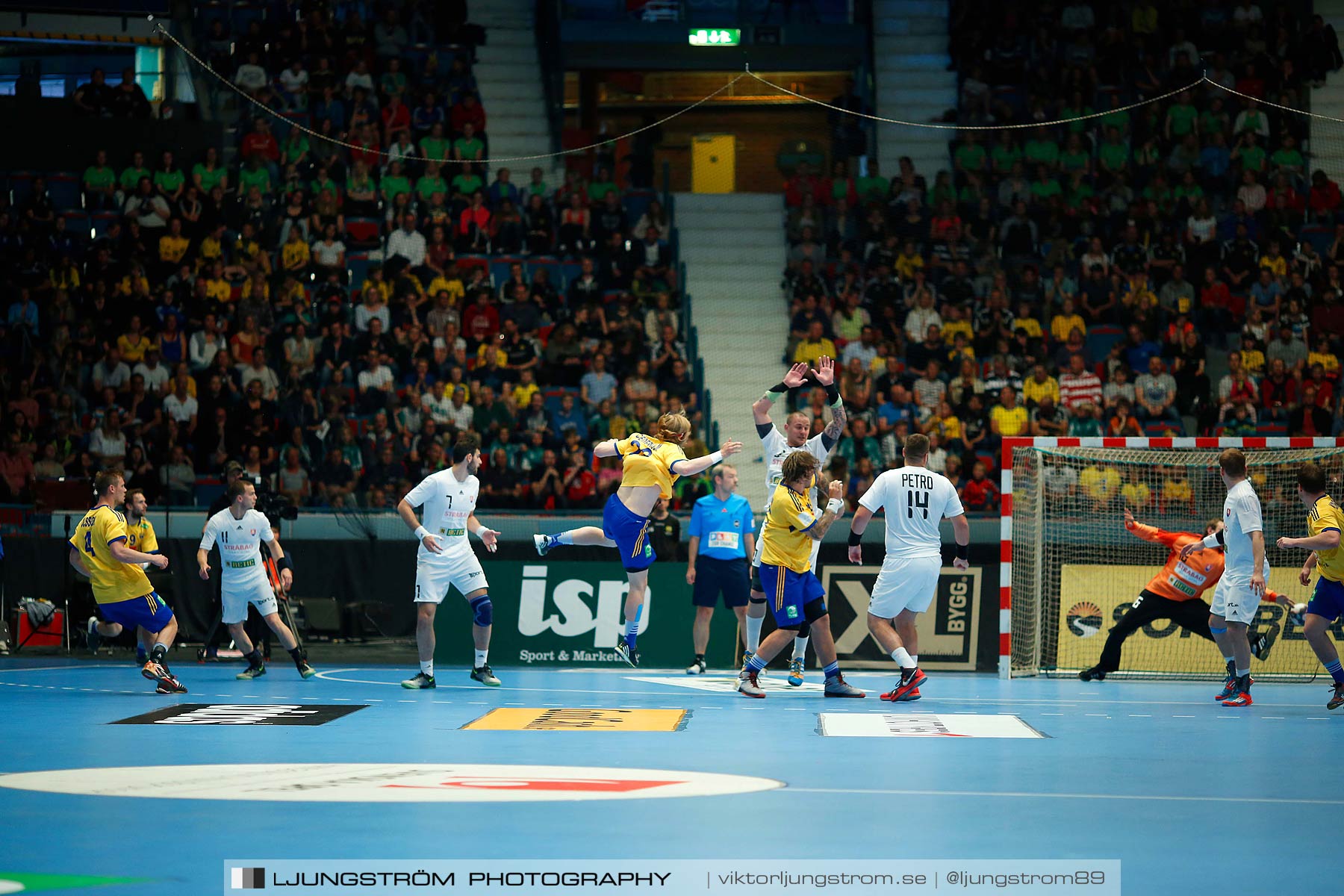 EM-kval Sverige-Slovakien 27-22,herr,Hovet,Stockholm,Sverige,Handboll,,2015,152400