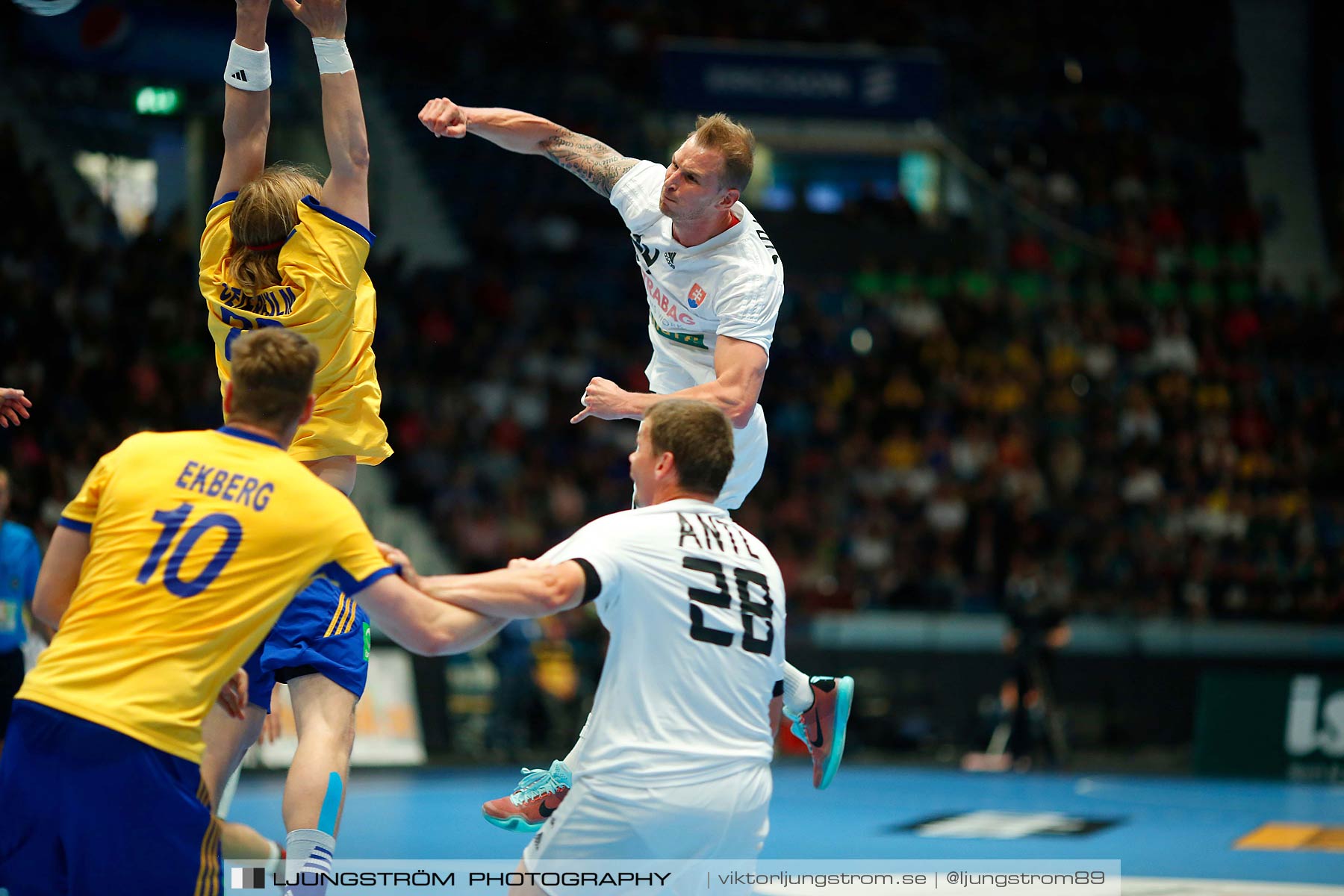 EM-kval Sverige-Slovakien 27-22,herr,Hovet,Stockholm,Sverige,Handboll,,2015,152403