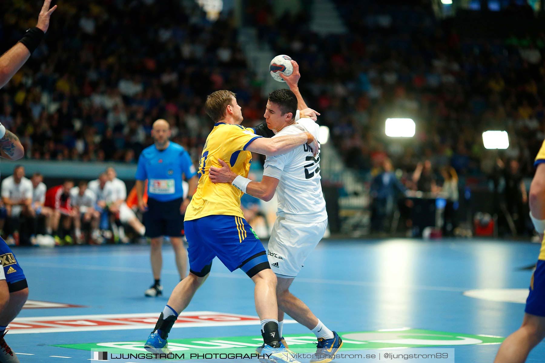 EM-kval Sverige-Slovakien 27-22,herr,Hovet,Stockholm,Sverige,Handboll,,2015,152445