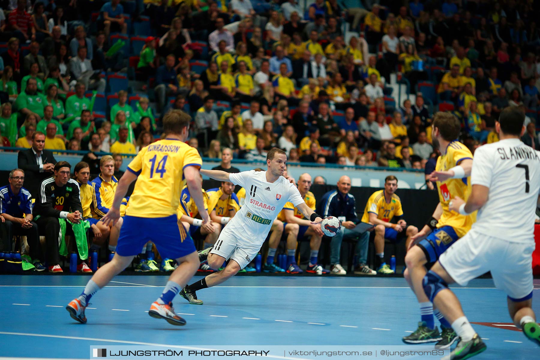 EM-kval Sverige-Slovakien 27-22,herr,Hovet,Stockholm,Sverige,Handboll,,2015,152456