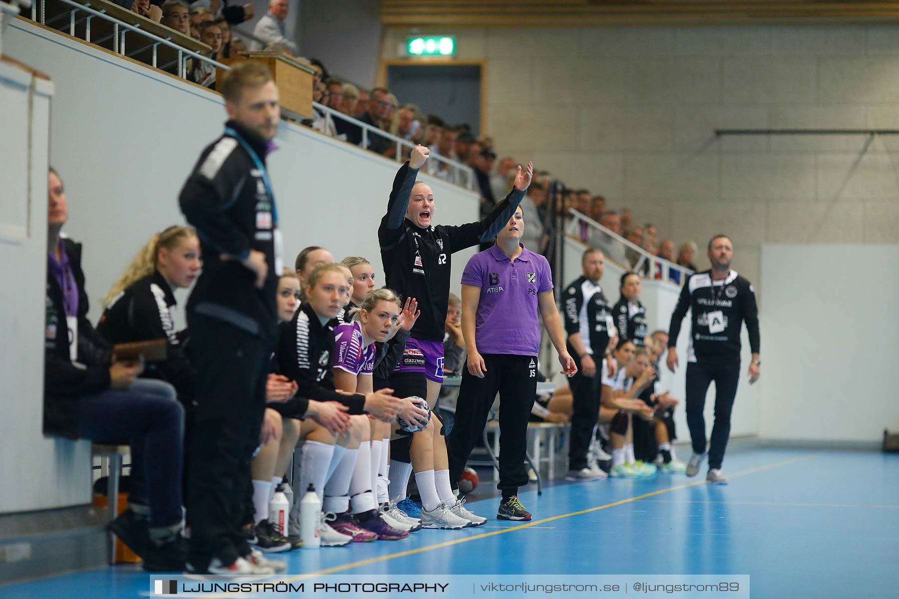 Skara HF-Boden Handboll IF 19-18,dam,Skara Idrottshall,Skara,Sverige,Handboll,,2017,153130