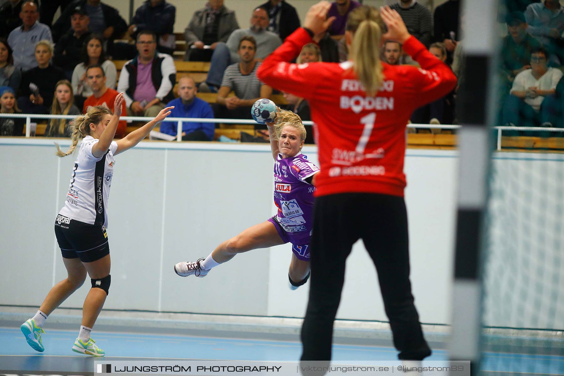 Skara HF-Boden Handboll IF 19-18,dam,Skara Idrottshall,Skara,Sverige,Handboll,,2017,153152