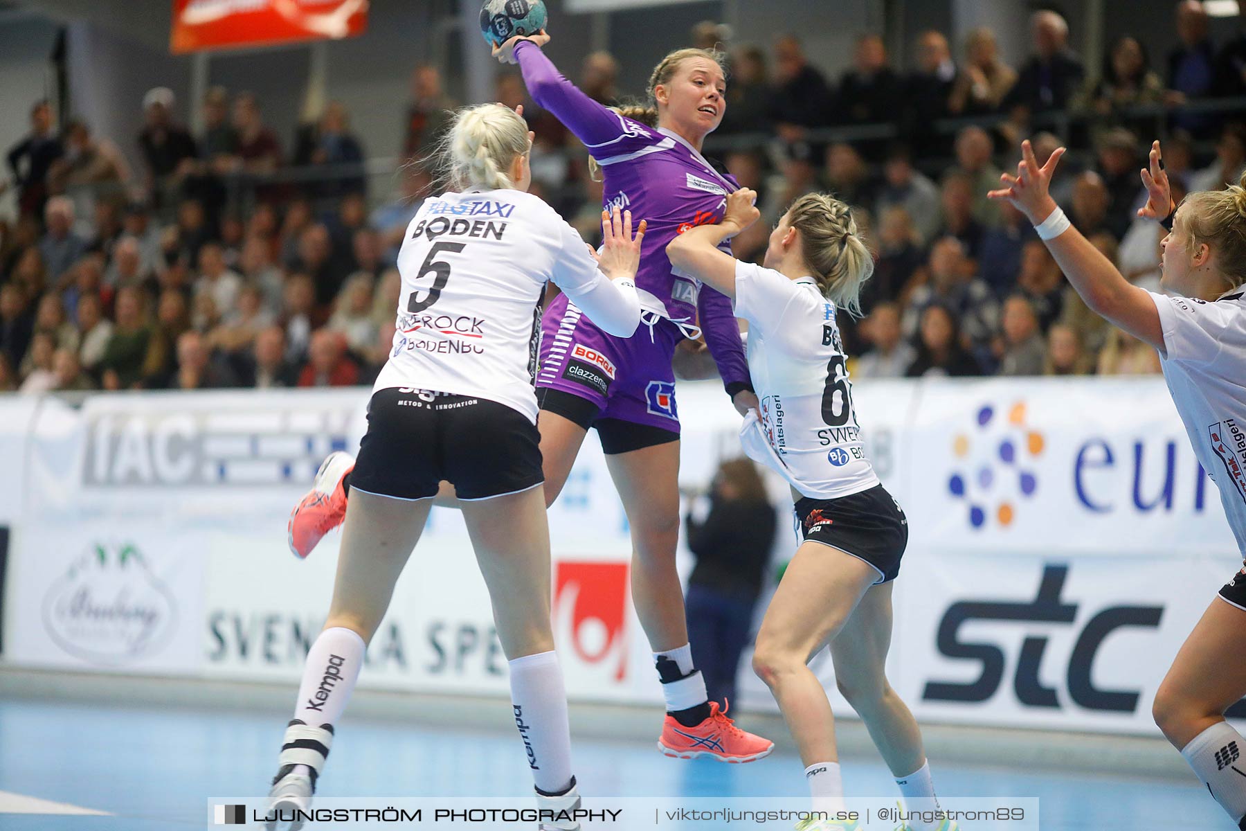 Skara HF-Boden Handboll IF 19-18,dam,Skara Idrottshall,Skara,Sverige,Handboll,,2017,153212