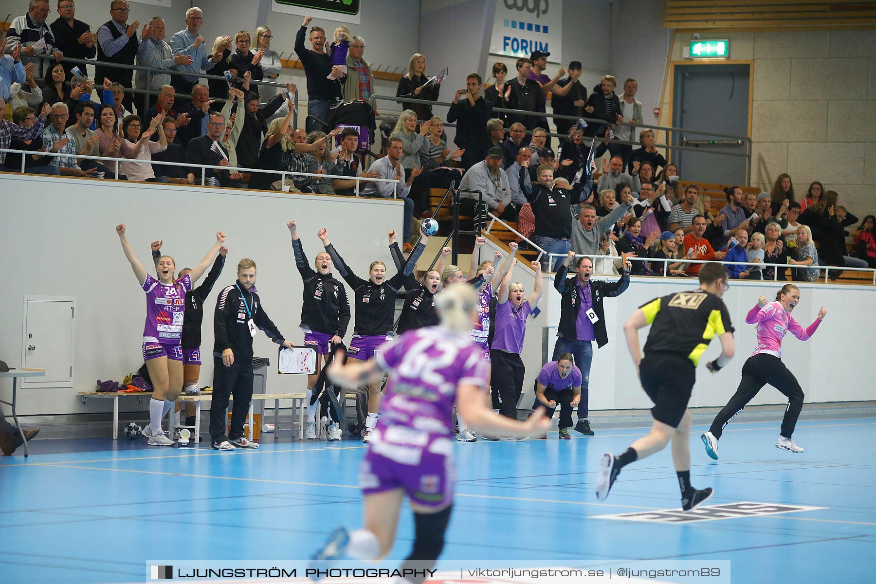 Skara HF-Boden Handboll IF 19-18,dam,Skara Idrottshall,Skara,Sverige,Handboll,,2017,153238