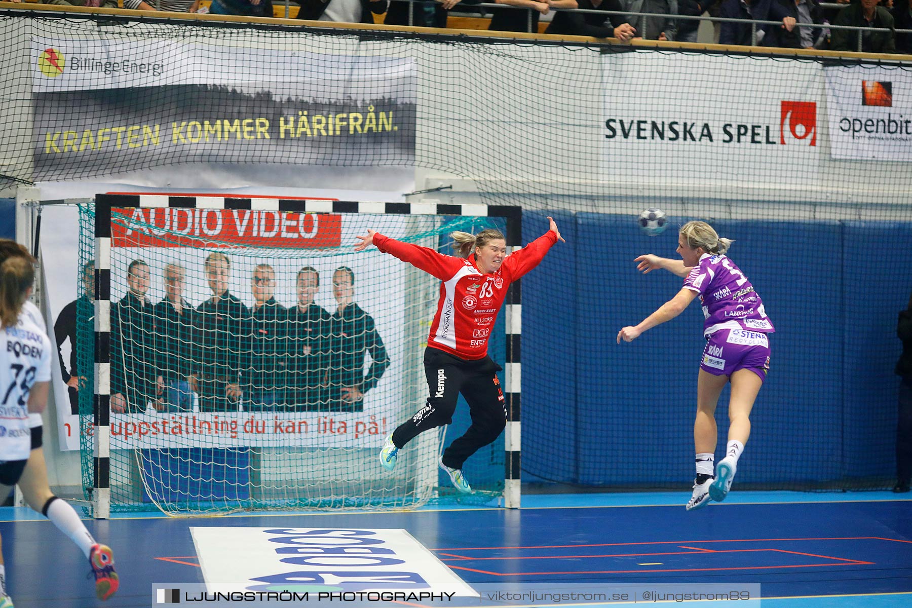 Skara HF-Boden Handboll IF 19-18,dam,Skara Idrottshall,Skara,Sverige,Handboll,,2017,153239