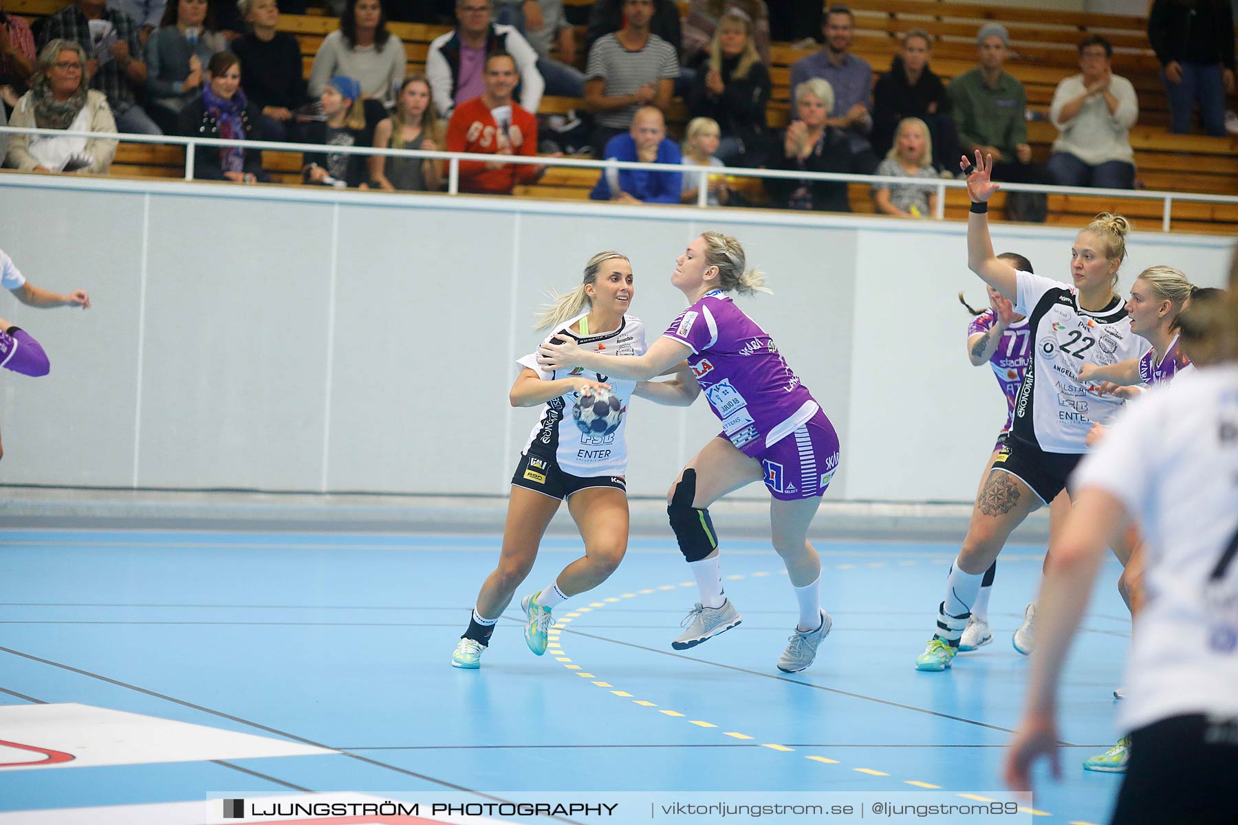 Skara HF-Boden Handboll IF 19-18,dam,Skara Idrottshall,Skara,Sverige,Handboll,,2017,153246