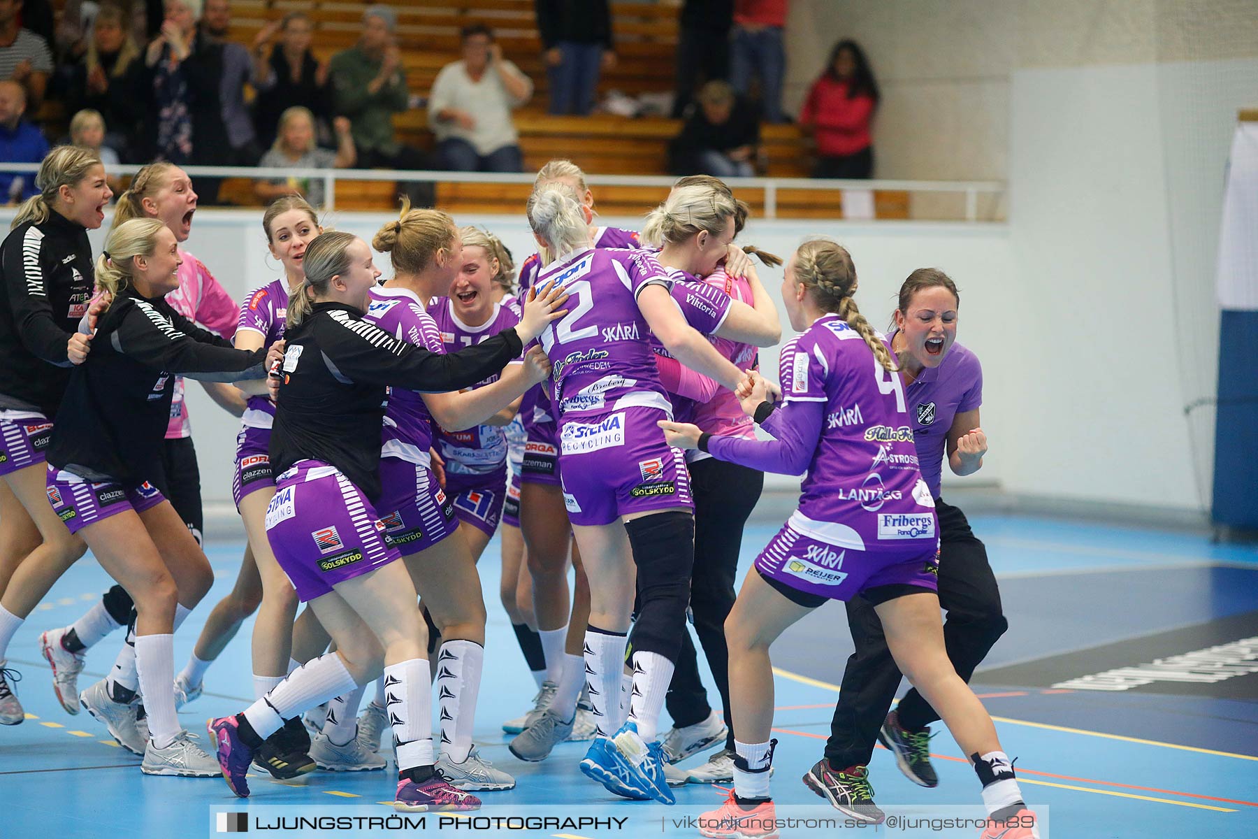 Skara HF-Boden Handboll IF 19-18,dam,Skara Idrottshall,Skara,Sverige,Handboll,,2017,153257