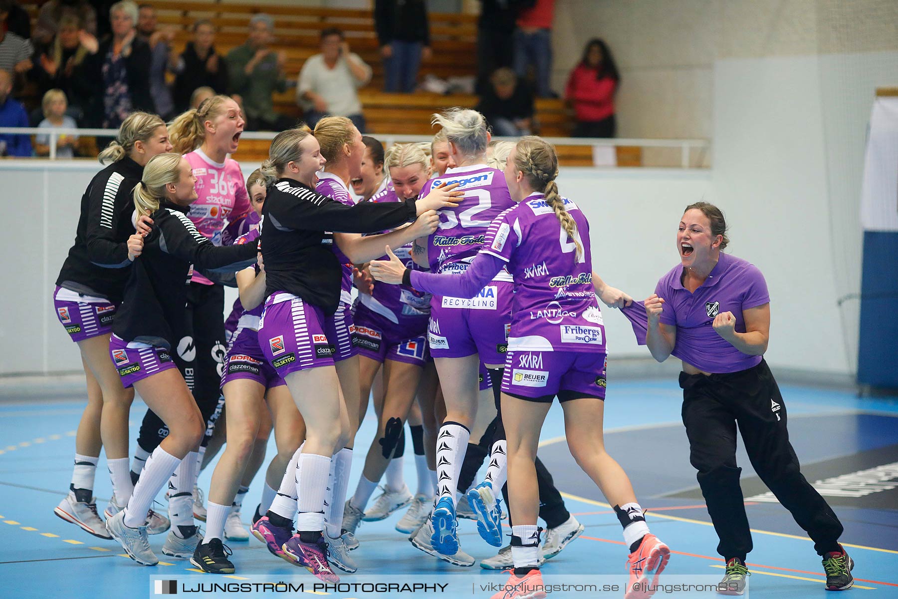 Skara HF-Boden Handboll IF 19-18,dam,Skara Idrottshall,Skara,Sverige,Handboll,,2017,153258