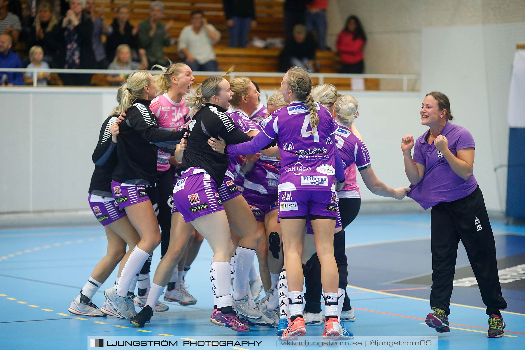 Skara HF-Boden Handboll IF 19-18,dam,Skara Idrottshall,Skara,Sverige,Handboll,,2017,153259