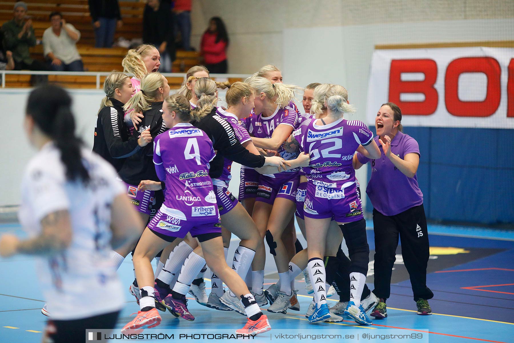 Skara HF-Boden Handboll IF 19-18,dam,Skara Idrottshall,Skara,Sverige,Handboll,,2017,153261