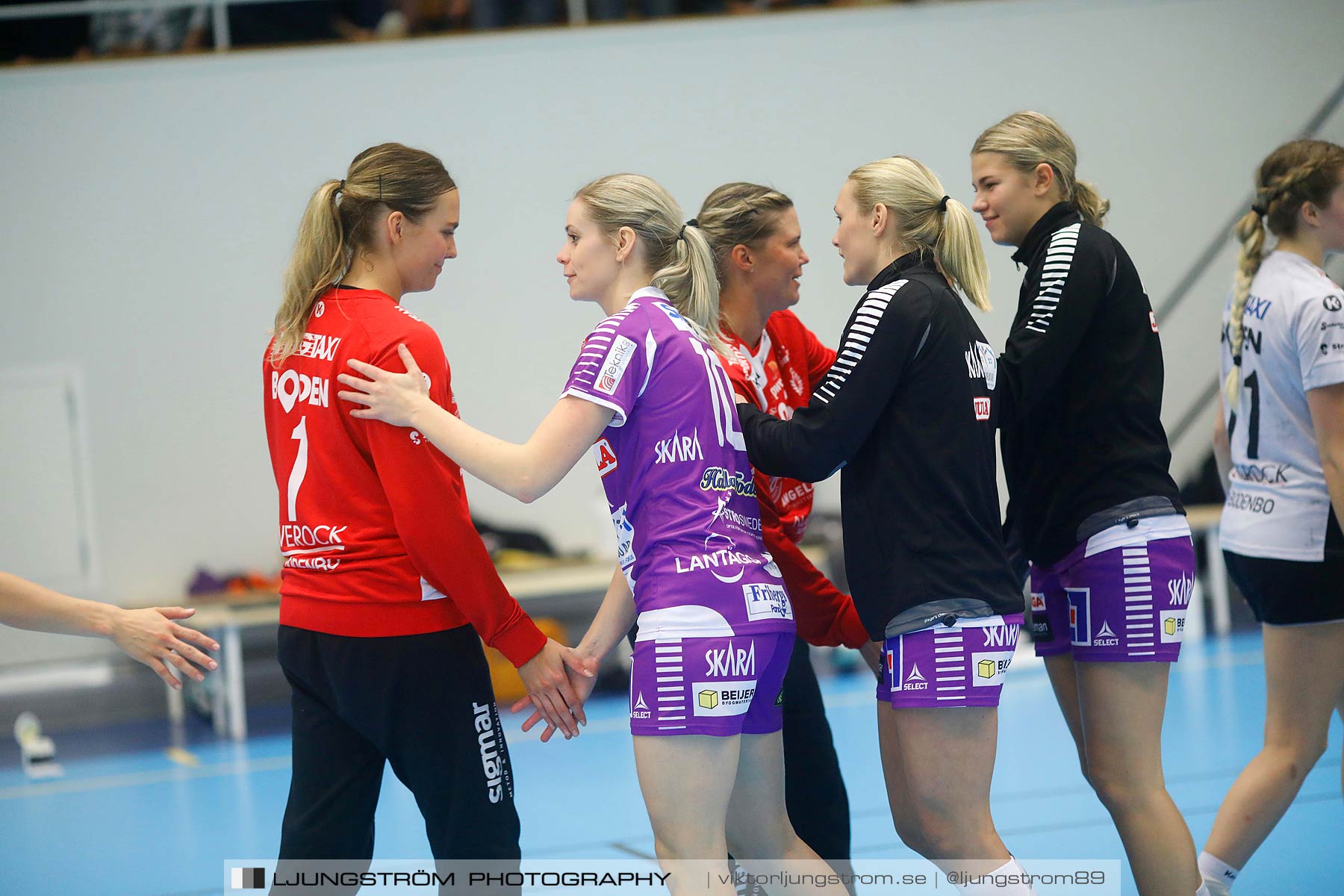 Skara HF-Boden Handboll IF 19-18,dam,Skara Idrottshall,Skara,Sverige,Handboll,,2017,153282