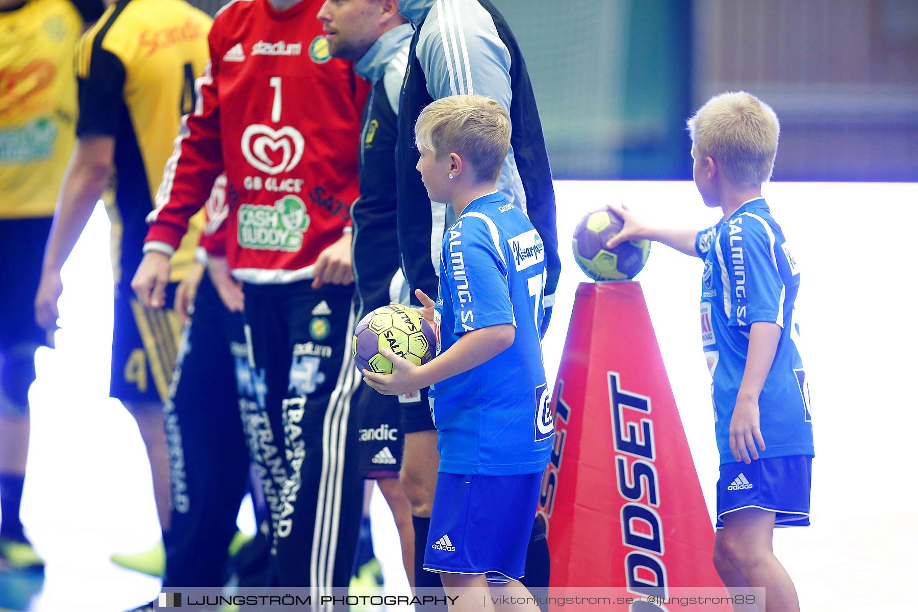 IFK Skövde HK-IK Sävehof 20-26,herr,Arena Skövde,Skövde,Sverige,Handboll,,2015,164012