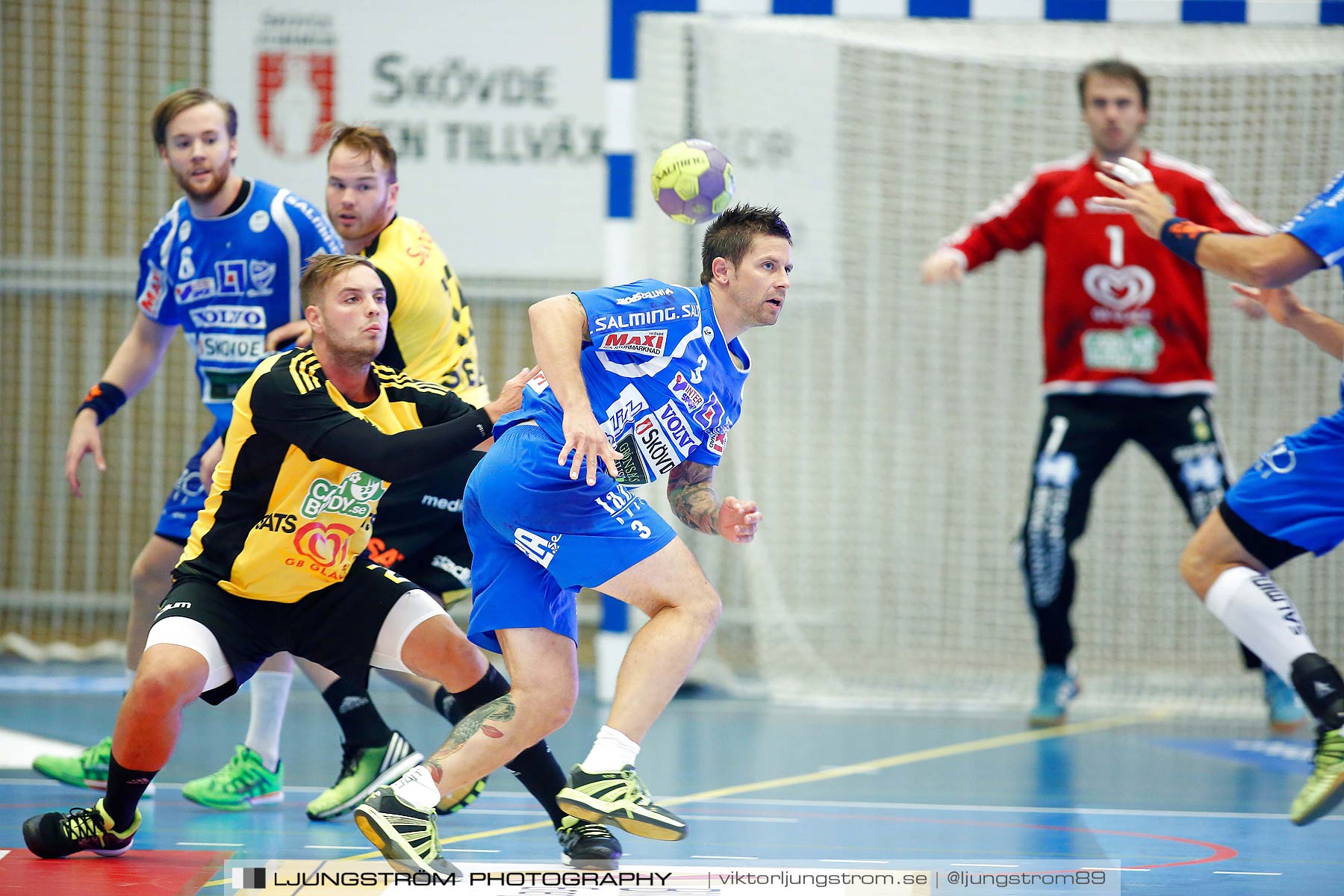 IFK Skövde HK-IK Sävehof 20-26,herr,Arena Skövde,Skövde,Sverige,Handboll,,2015,164083