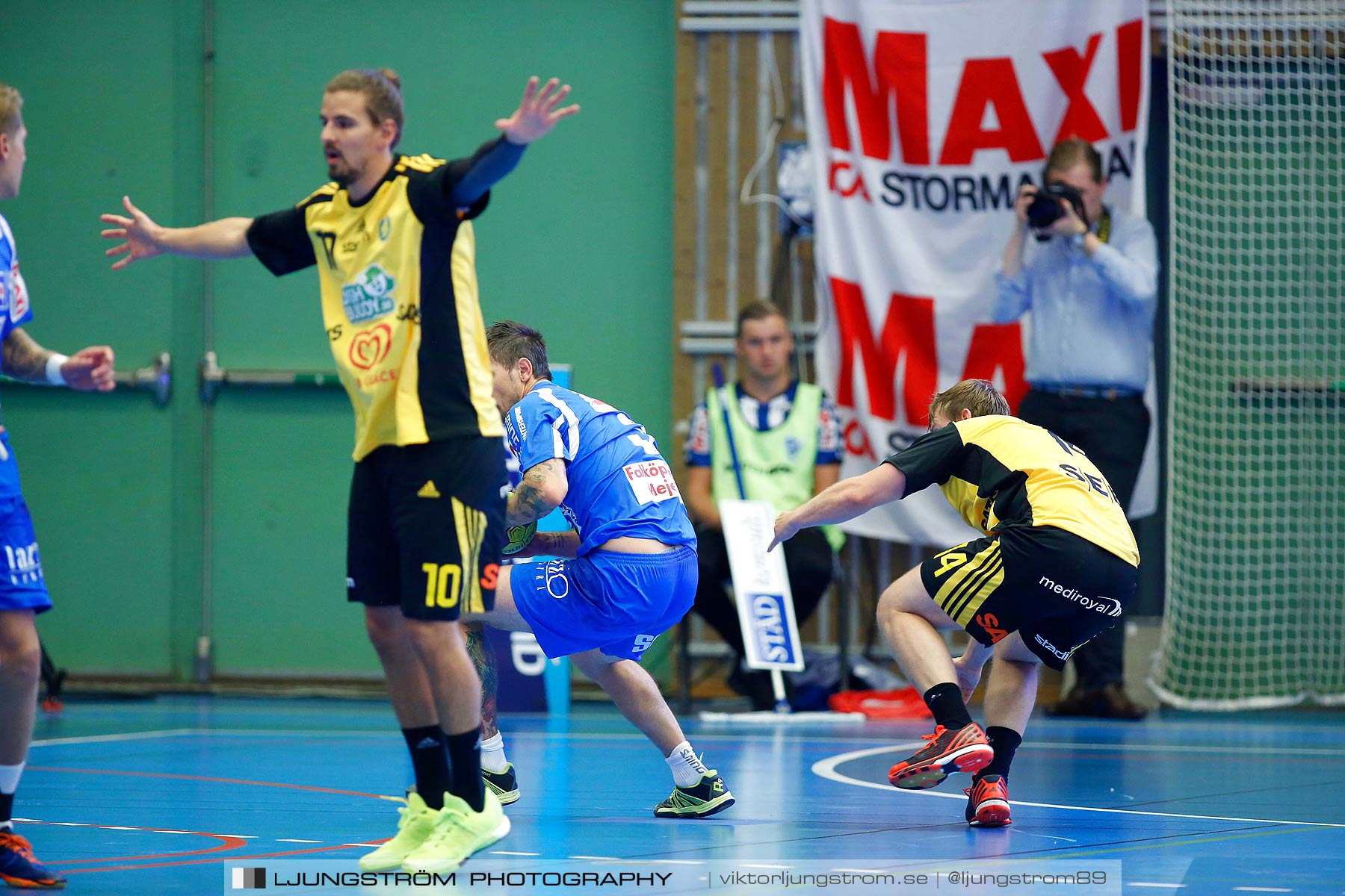 IFK Skövde HK-IK Sävehof 20-26,herr,Arena Skövde,Skövde,Sverige,Handboll,,2015,164141