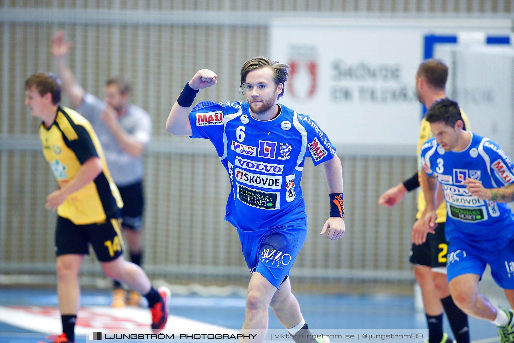 IFK Skövde HK-IK Sävehof 20-26,herr,Arena Skövde,Skövde,Sverige,Handboll,,2015,164151