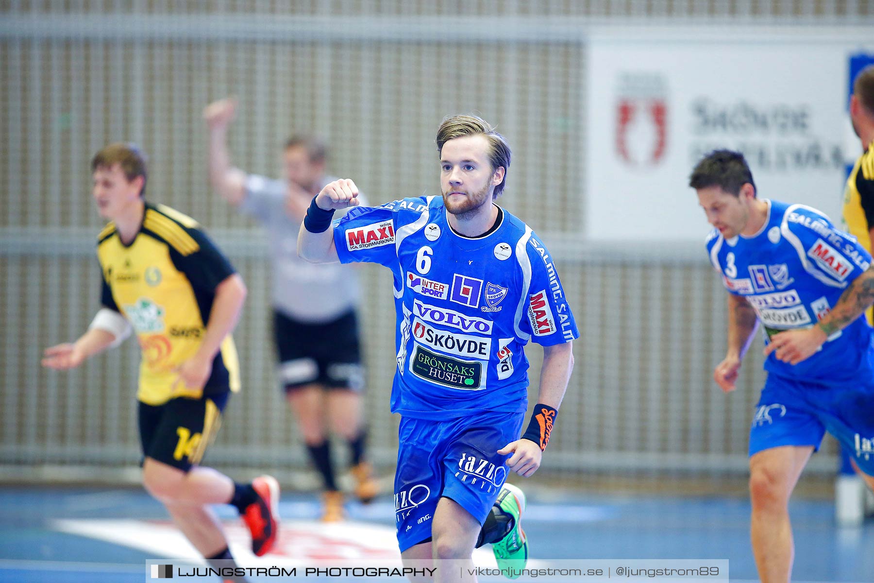 IFK Skövde HK-IK Sävehof 20-26,herr,Arena Skövde,Skövde,Sverige,Handboll,,2015,164152