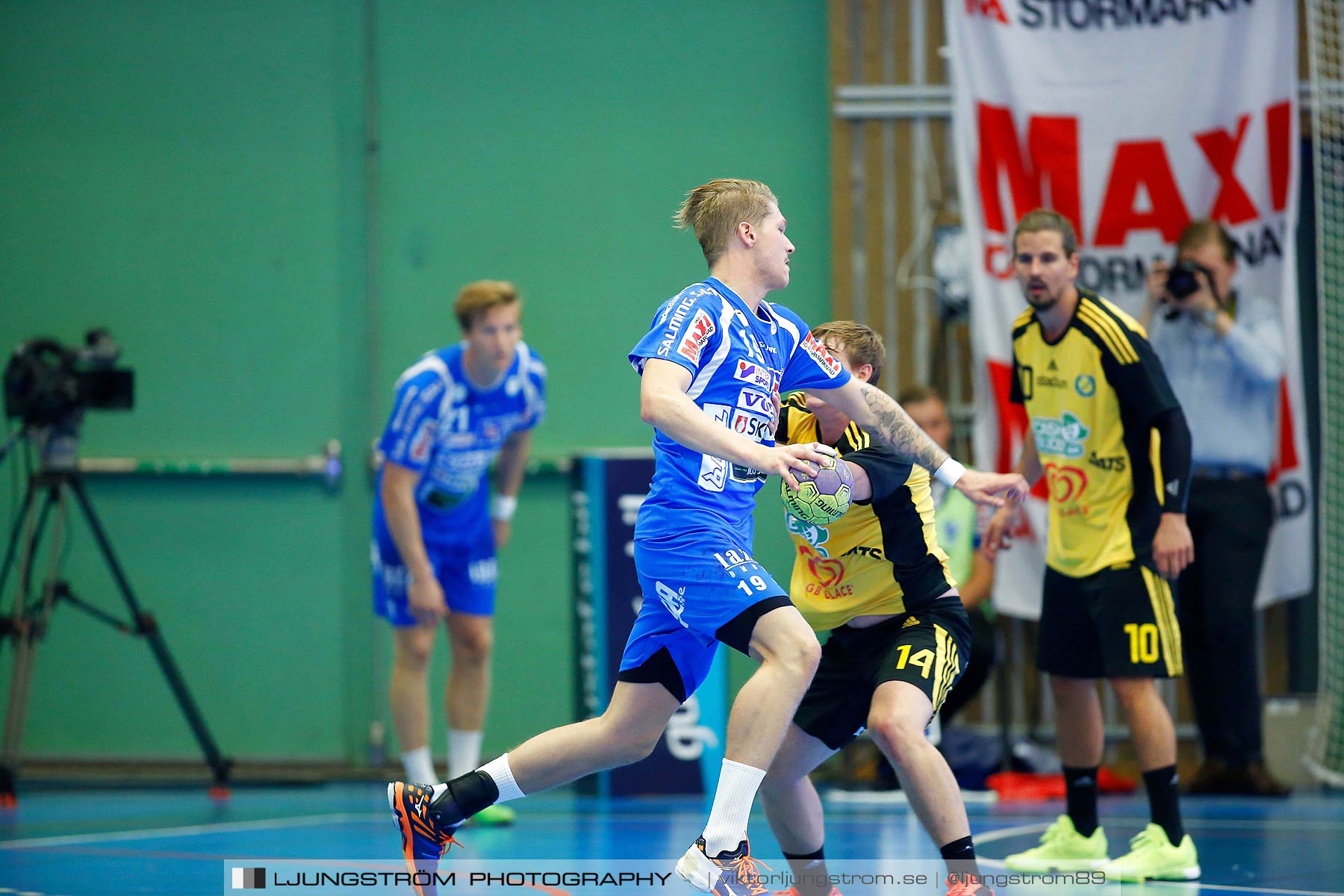 IFK Skövde HK-IK Sävehof 20-26,herr,Arena Skövde,Skövde,Sverige,Handboll,,2015,164310