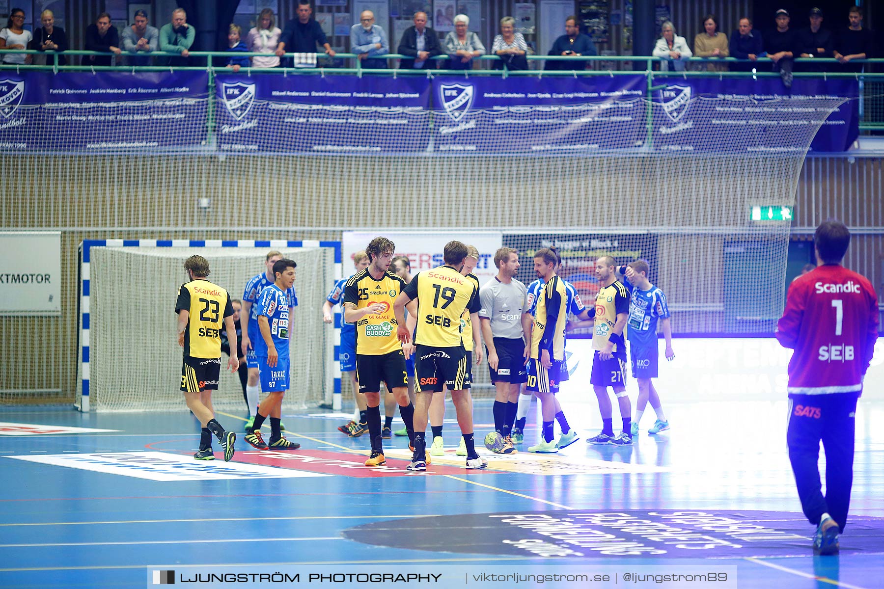 IFK Skövde HK-IK Sävehof 20-26,herr,Arena Skövde,Skövde,Sverige,Handboll,,2015,164895