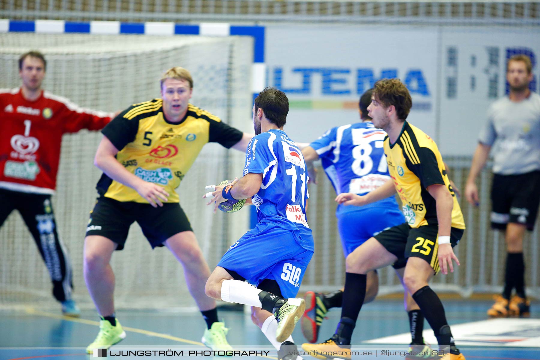 IFK Skövde HK-IK Sävehof 20-26,herr,Arena Skövde,Skövde,Sverige,Handboll,,2015,165120