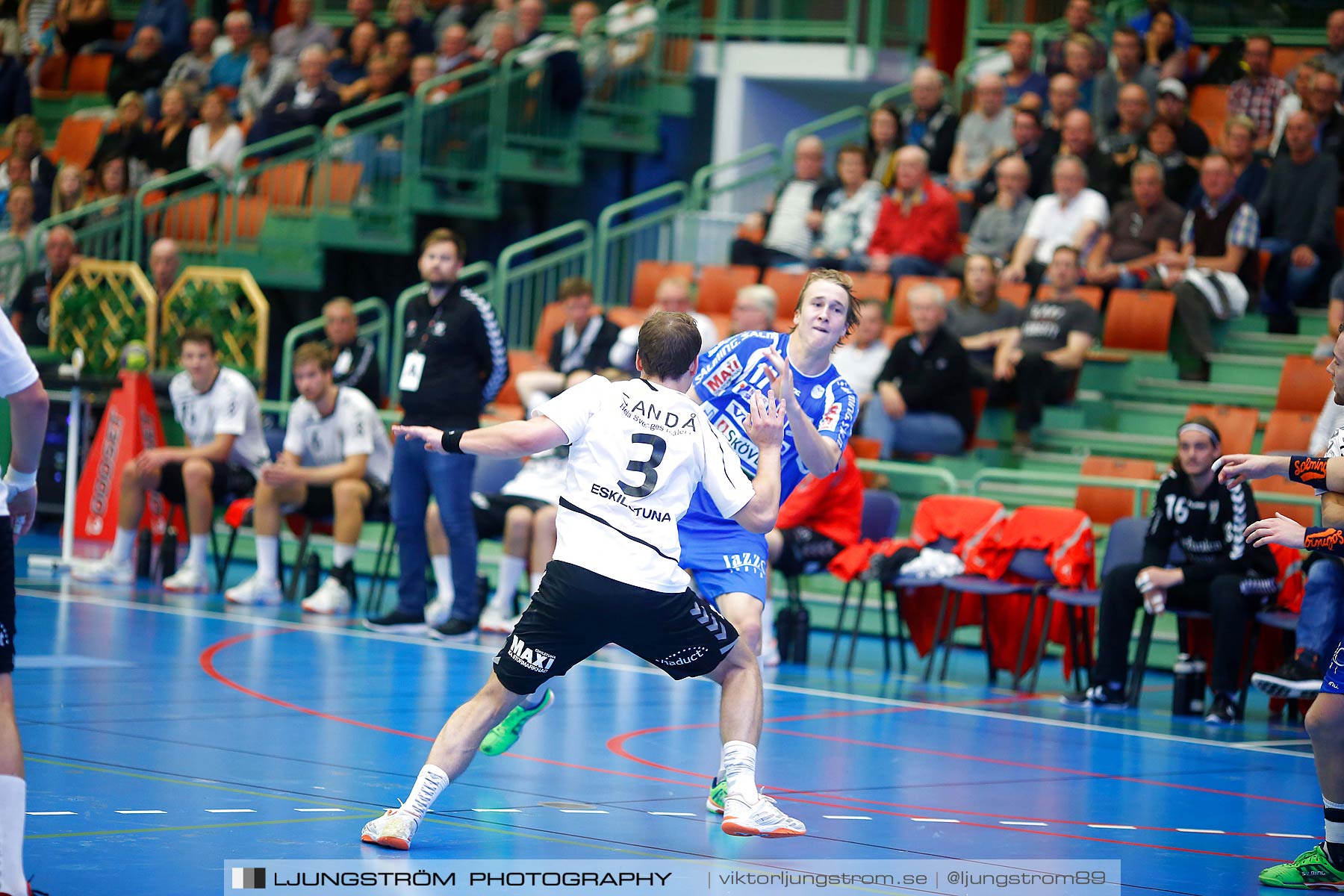 IFK Skövde HK-Eskilstuna Guif 17-25,herr,Arena Skövde,Skövde,Sverige,Handboll,,2015,165826