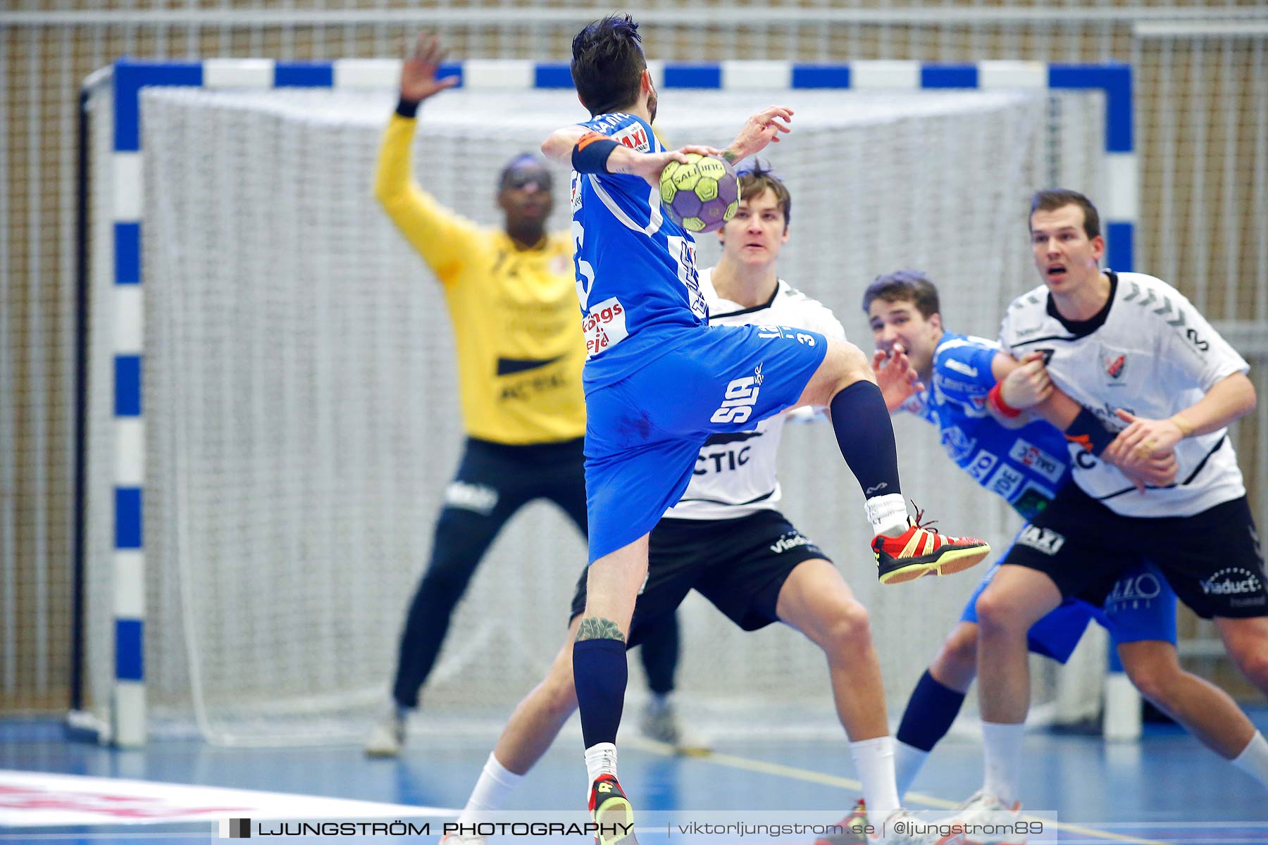 IFK Skövde HK-Eskilstuna Guif 26-25,herr,Arena Skövde,Skövde,Sverige,Handboll,,2015,171368