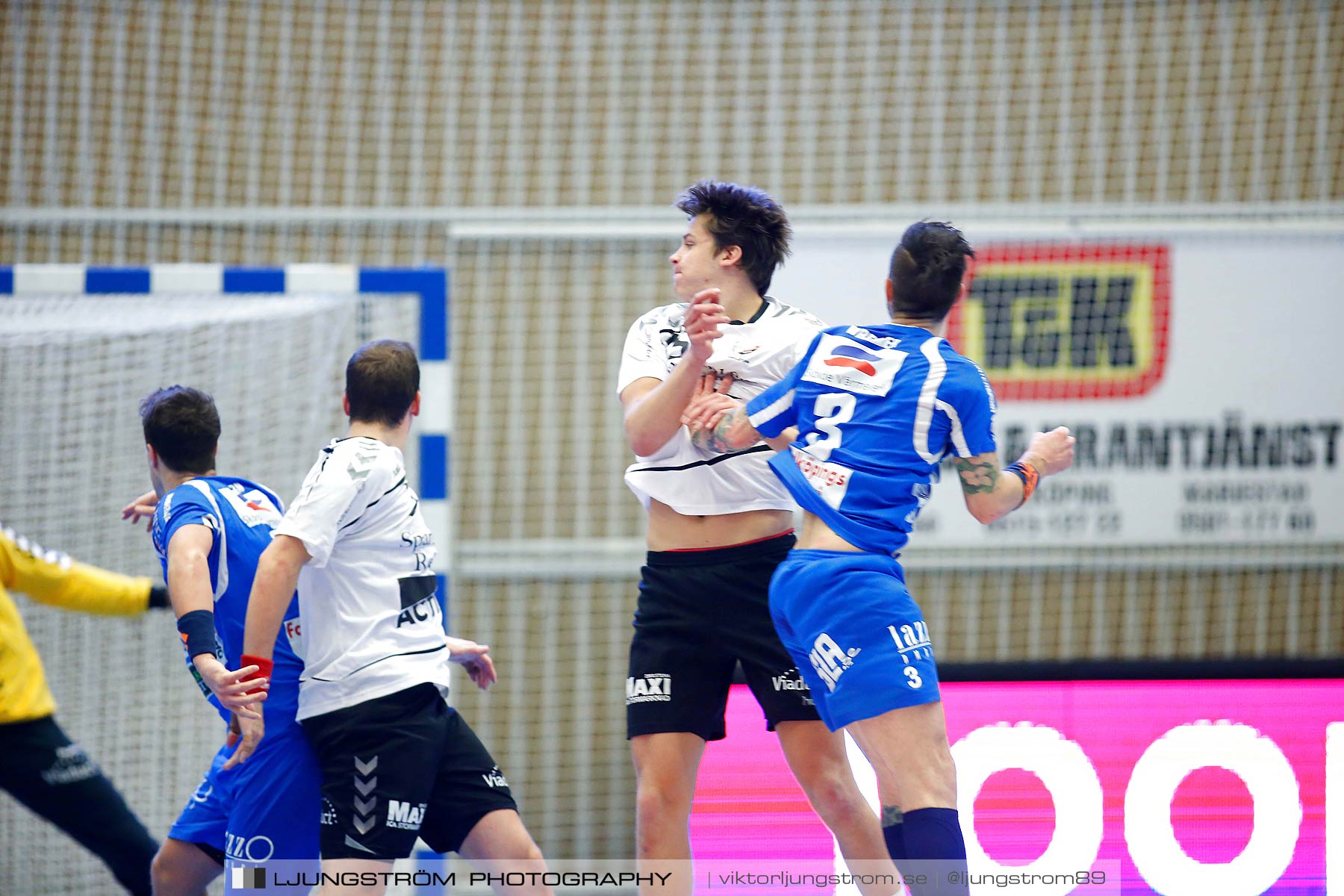 IFK Skövde HK-Eskilstuna Guif 26-25,herr,Arena Skövde,Skövde,Sverige,Handboll,,2015,171372