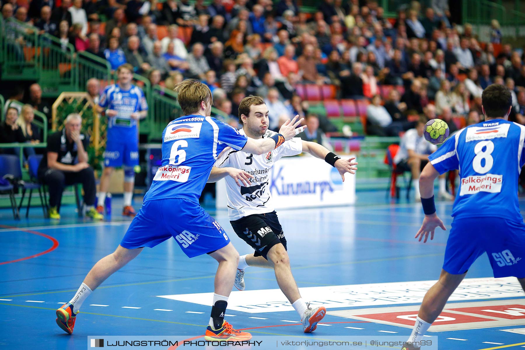 IFK Skövde HK-Eskilstuna Guif 26-25,herr,Arena Skövde,Skövde,Sverige,Handboll,,2015,171399