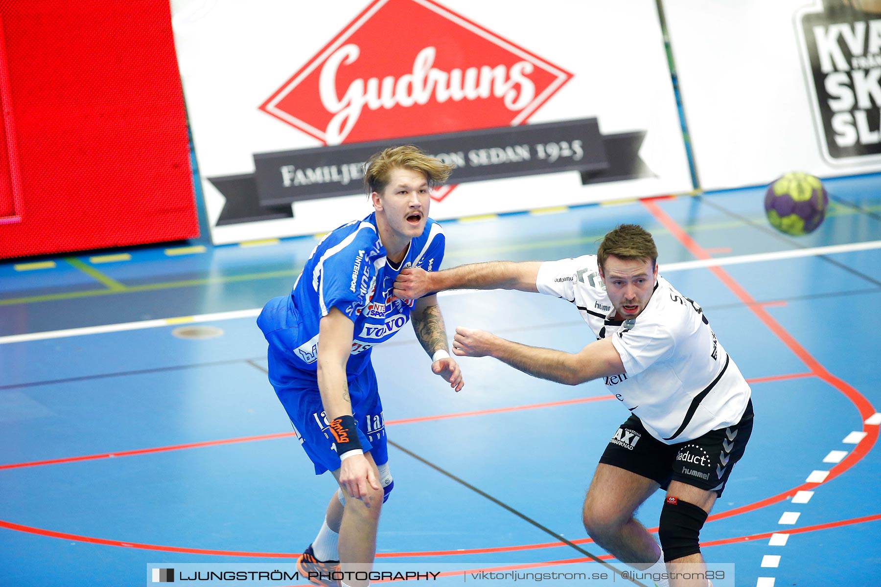 IFK Skövde HK-Eskilstuna Guif 26-25,herr,Arena Skövde,Skövde,Sverige,Handboll,,2015,171647