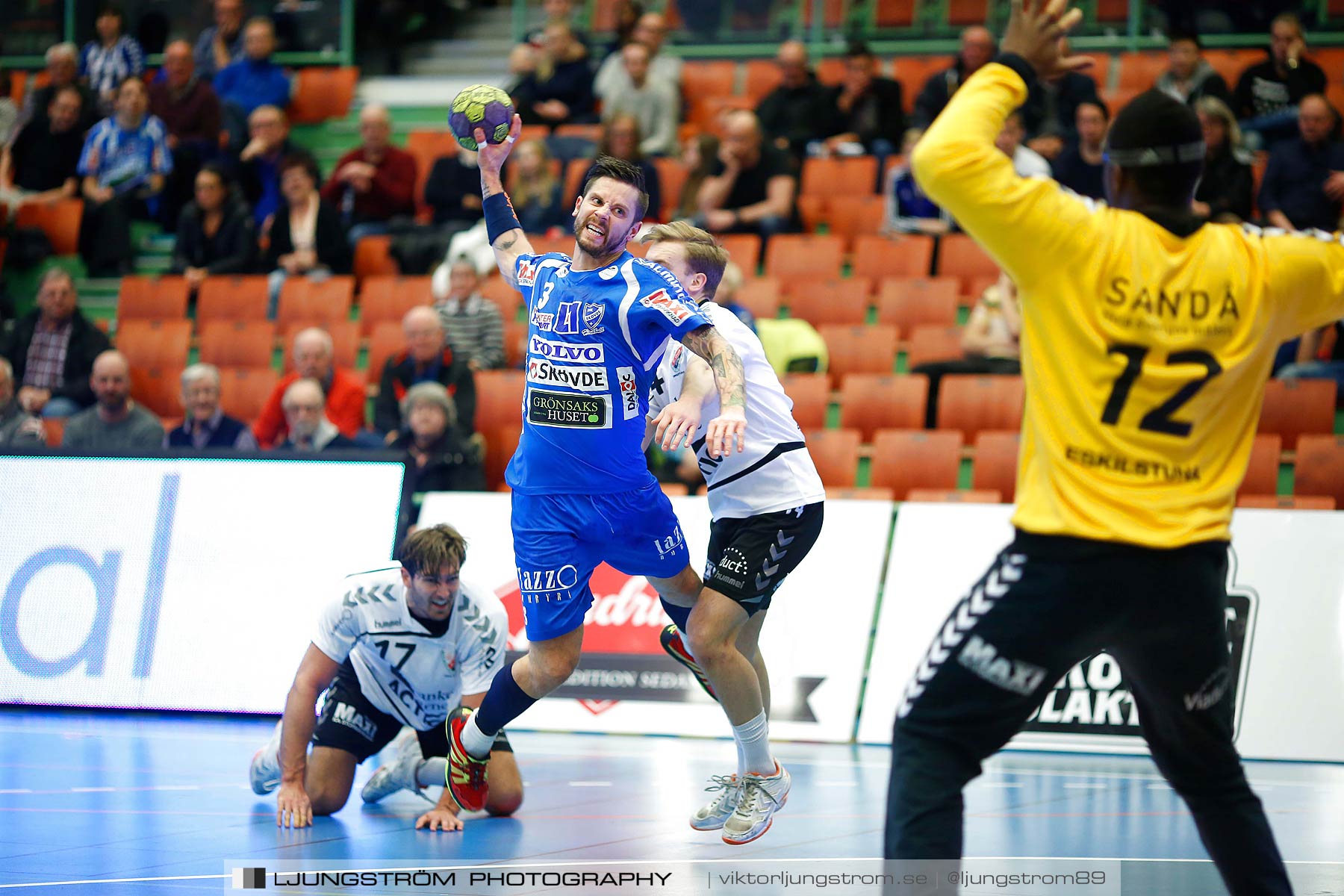 IFK Skövde HK-Eskilstuna Guif 26-25,herr,Arena Skövde,Skövde,Sverige,Handboll,,2015,171851