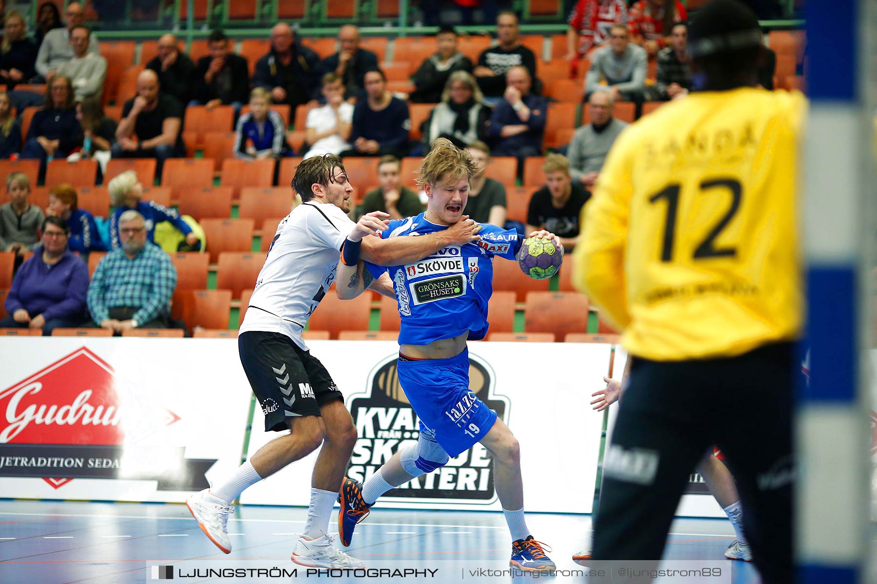 IFK Skövde HK-Eskilstuna Guif 26-25,herr,Arena Skövde,Skövde,Sverige,Handboll,,2015,171918