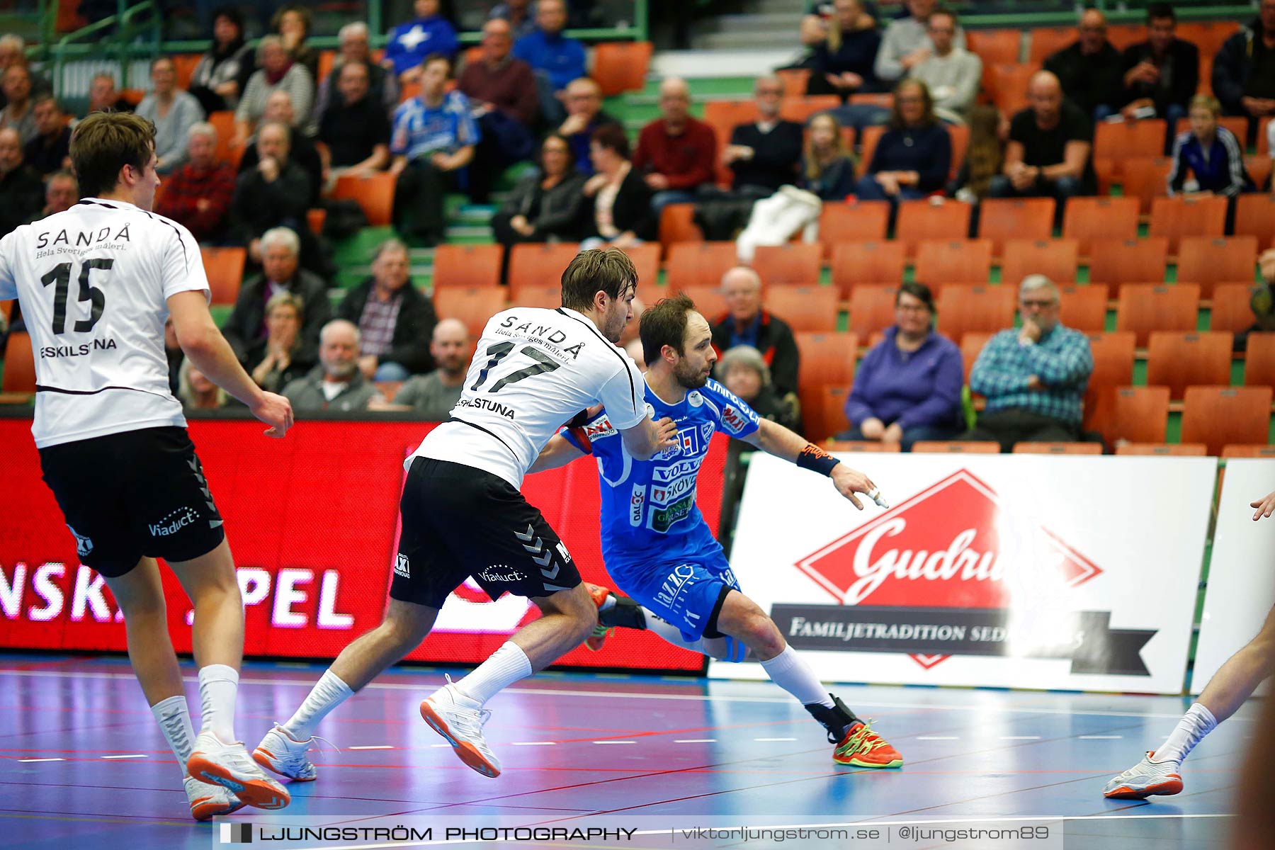 IFK Skövde HK-Eskilstuna Guif 26-25,herr,Arena Skövde,Skövde,Sverige,Handboll,,2015,171977