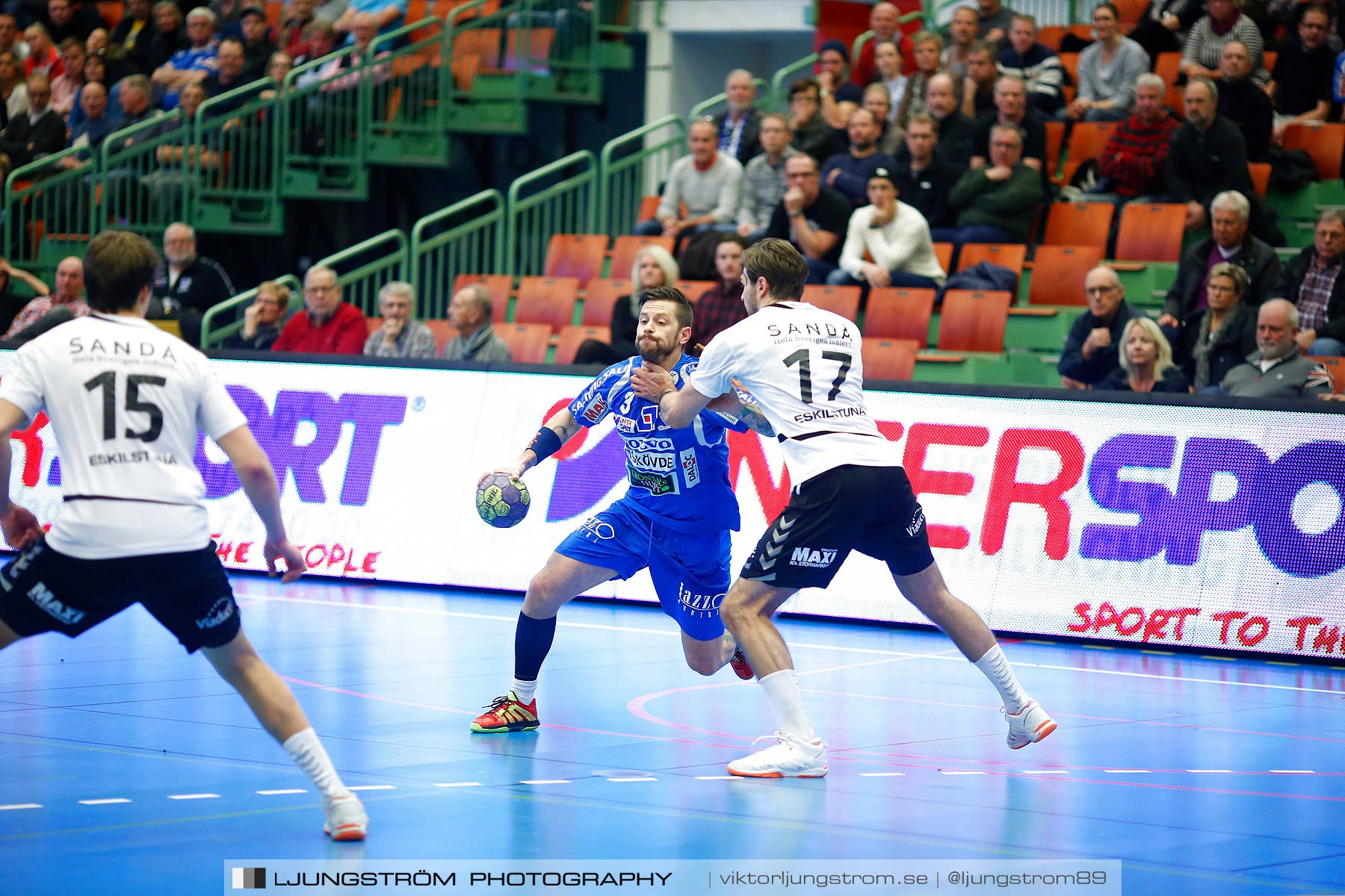 IFK Skövde HK-Eskilstuna Guif 26-25,herr,Arena Skövde,Skövde,Sverige,Handboll,,2015,172042