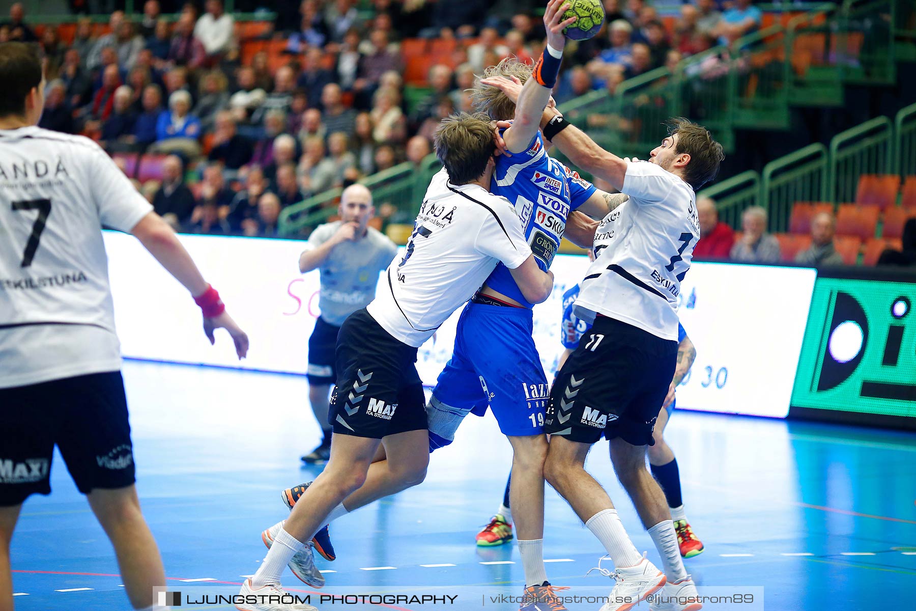 IFK Skövde HK-Eskilstuna Guif 26-25,herr,Arena Skövde,Skövde,Sverige,Handboll,,2015,172047