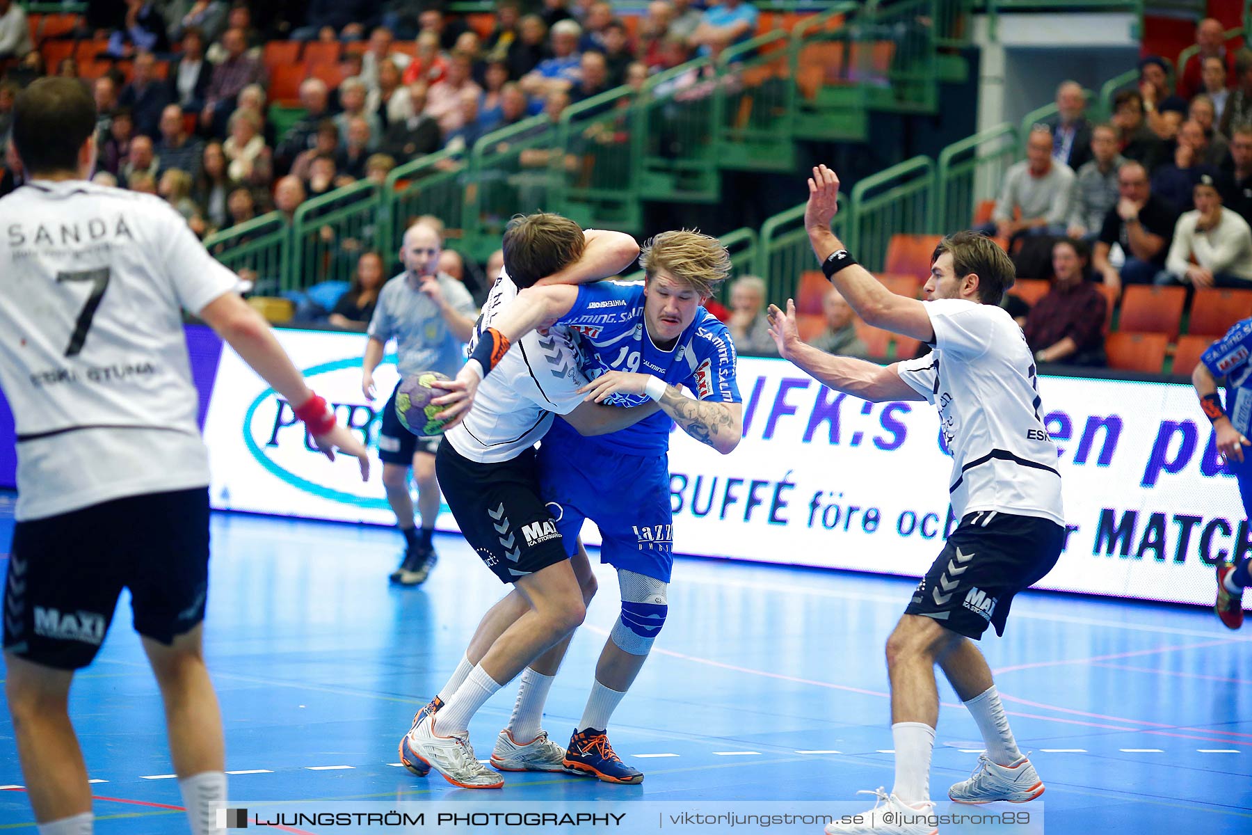 IFK Skövde HK-Eskilstuna Guif 26-25,herr,Arena Skövde,Skövde,Sverige,Handboll,,2015,172057