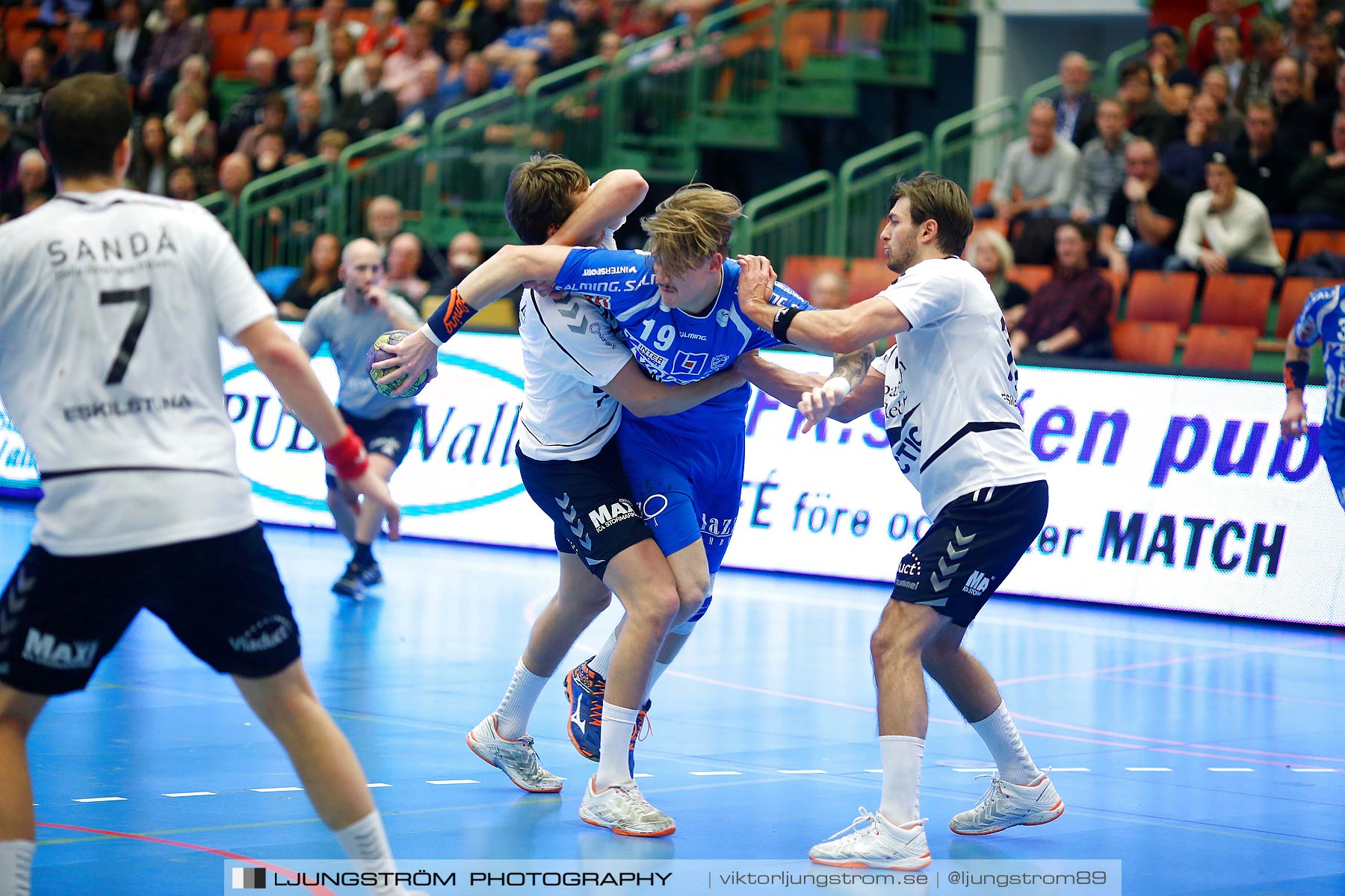 IFK Skövde HK-Eskilstuna Guif 26-25,herr,Arena Skövde,Skövde,Sverige,Handboll,,2015,172058